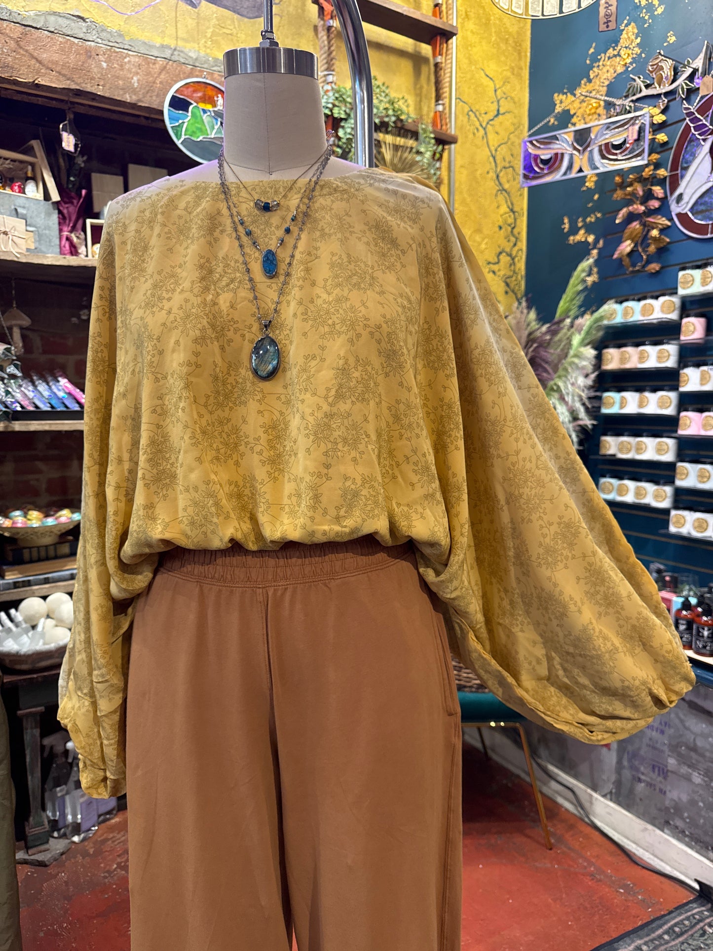 Duality Luna Crop 0324 189