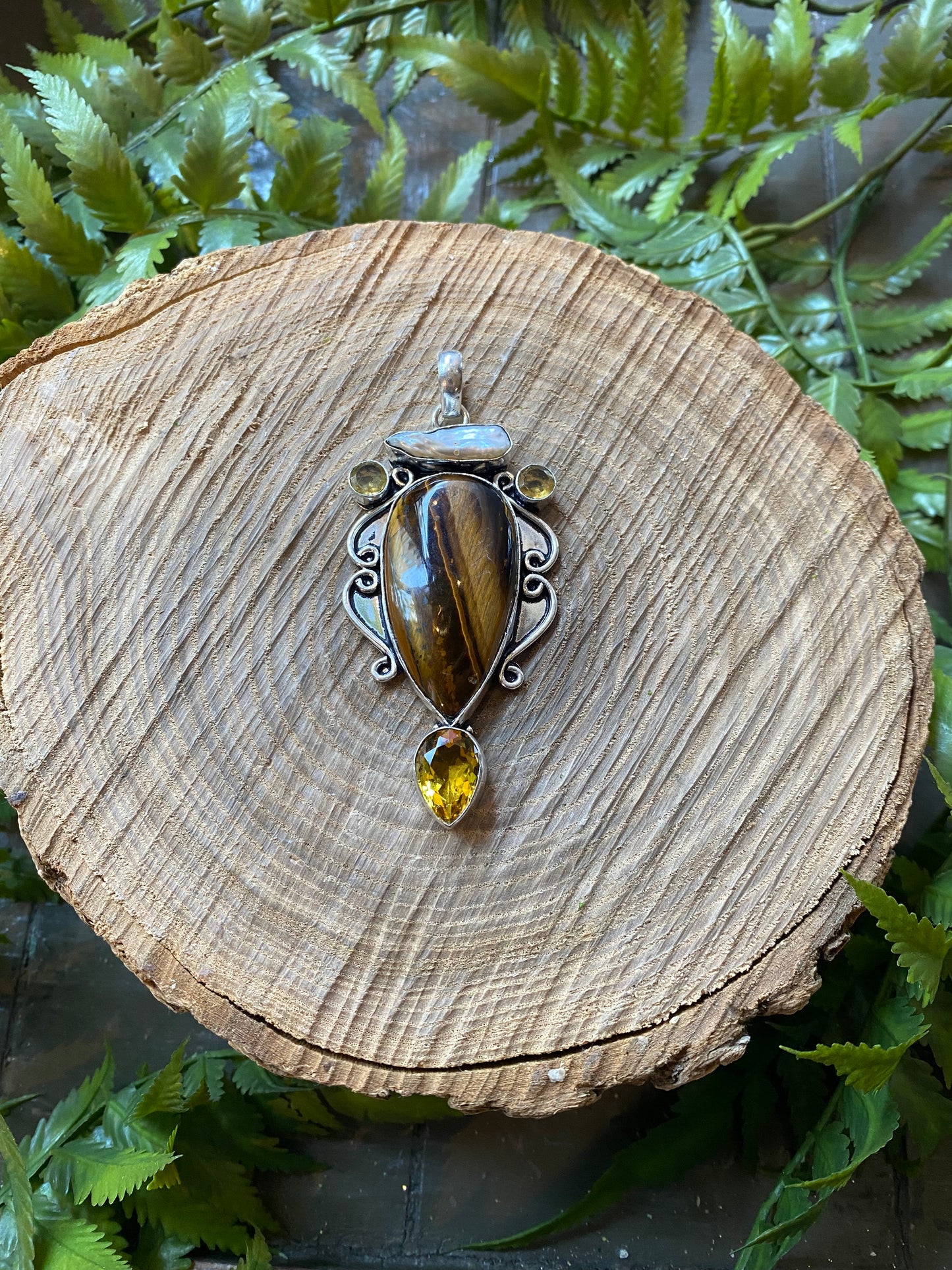 Tigers Eye Single Pearl Pendant
