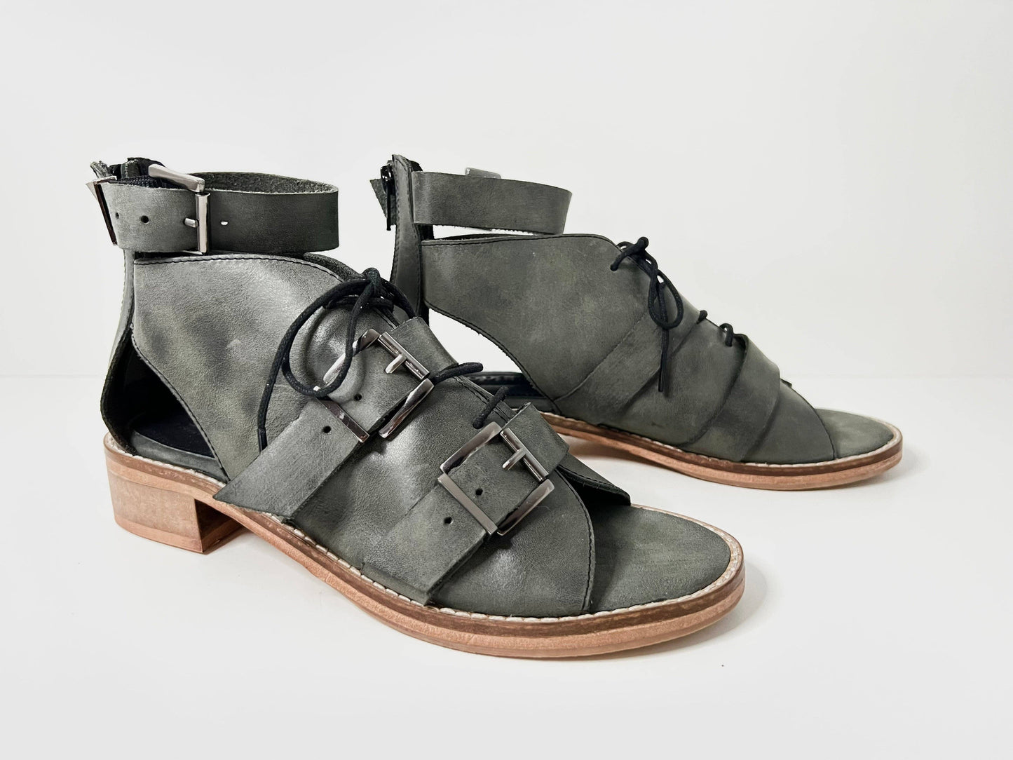 Sunchaser Block Heel Sandal - Black