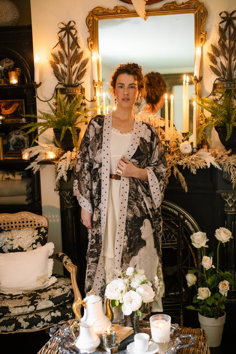 The Looking Glass Duster Kimono - La De Da