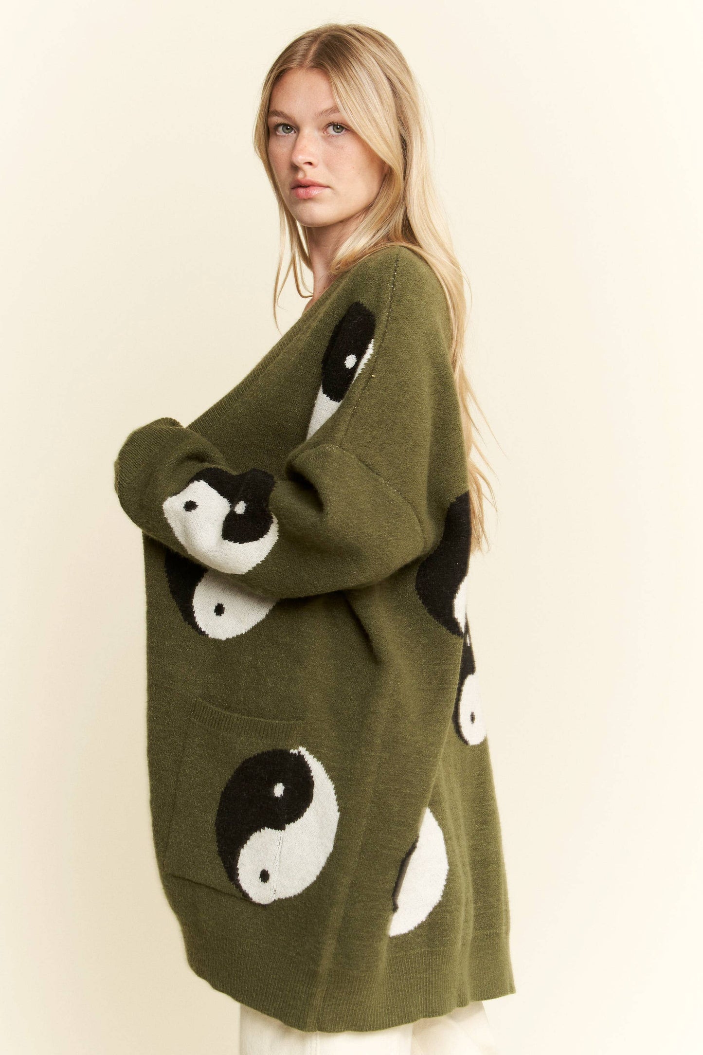 Oversized Yin Yang Cardigan - Olive