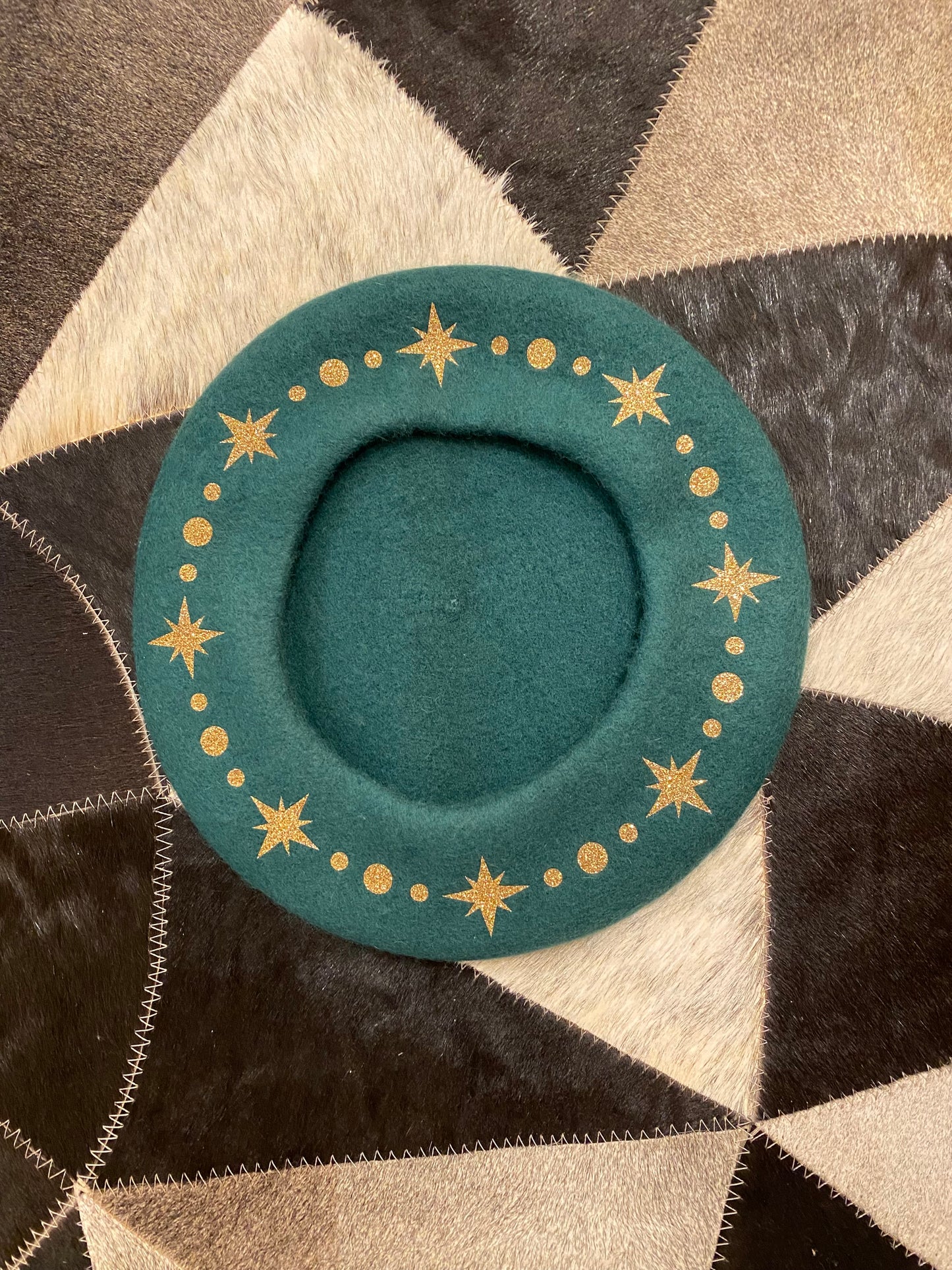 Fox & Fable - Vegan Beret - Gold Starburst - Emerald