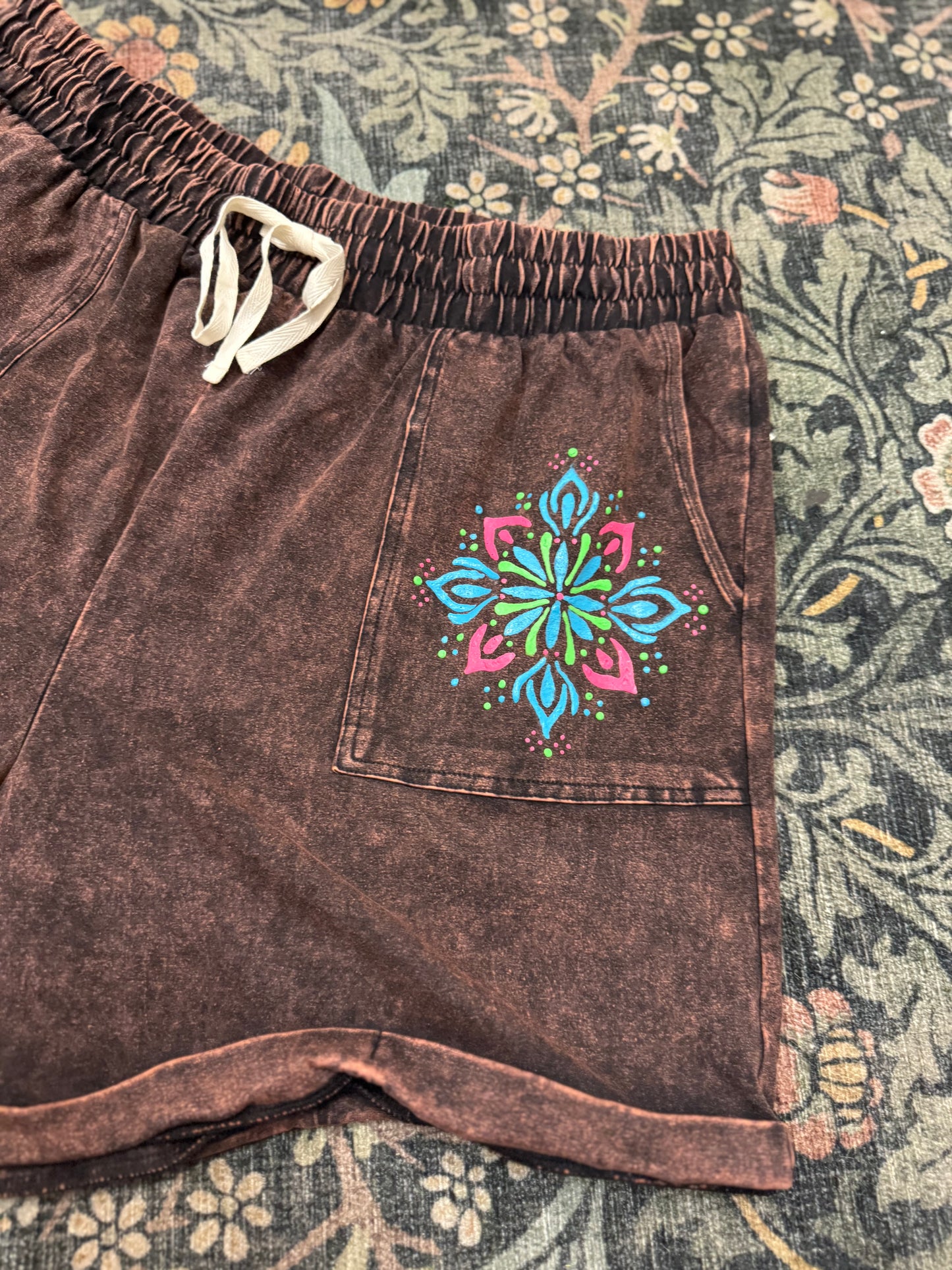 Floral Mandala Mineral Wash Zenana Shorts -Laura Bruce*