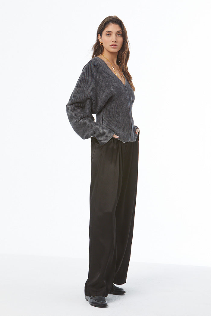 Stephen V Neck Sweater - Black Mineral Wash