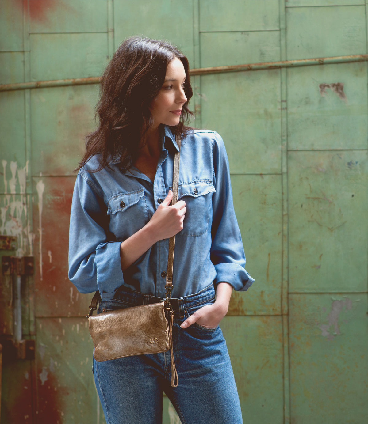 Cadence Crossbody Clutch - Taupe Rustic