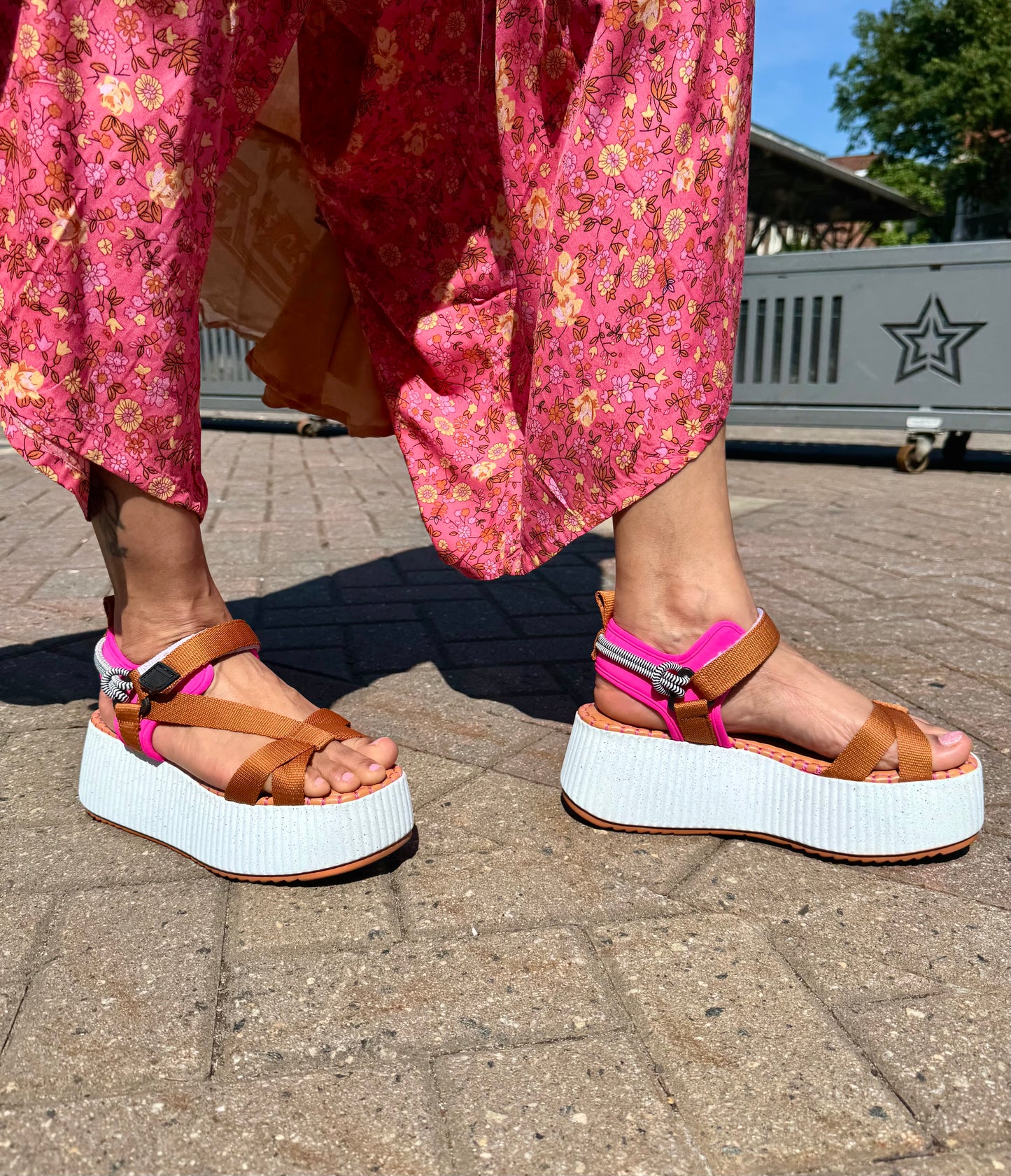 Luna Sandal - Caramel Pink