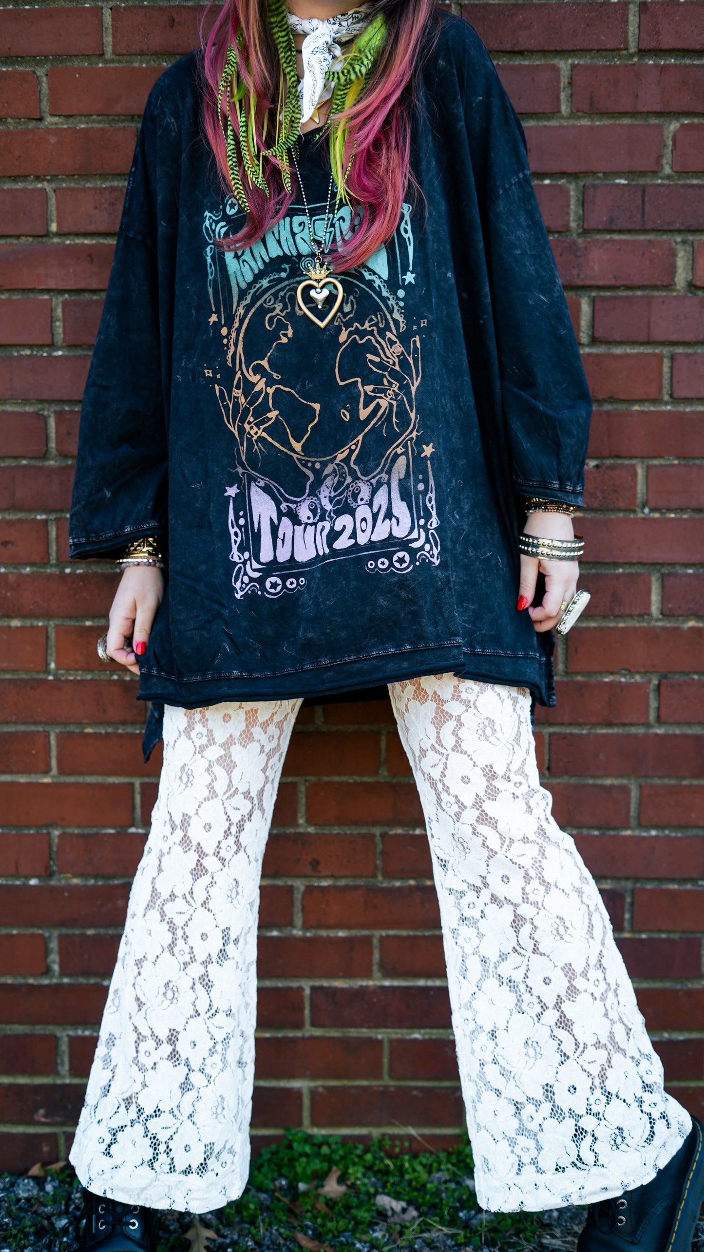 KB Dream Tour Tee Pullover - 2025