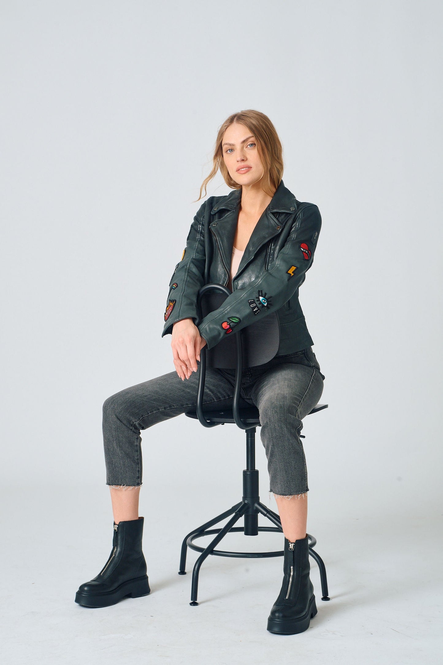 Women's Cynthia RF Ombre with Embroidered Heart Jacket - Black/Anthracite