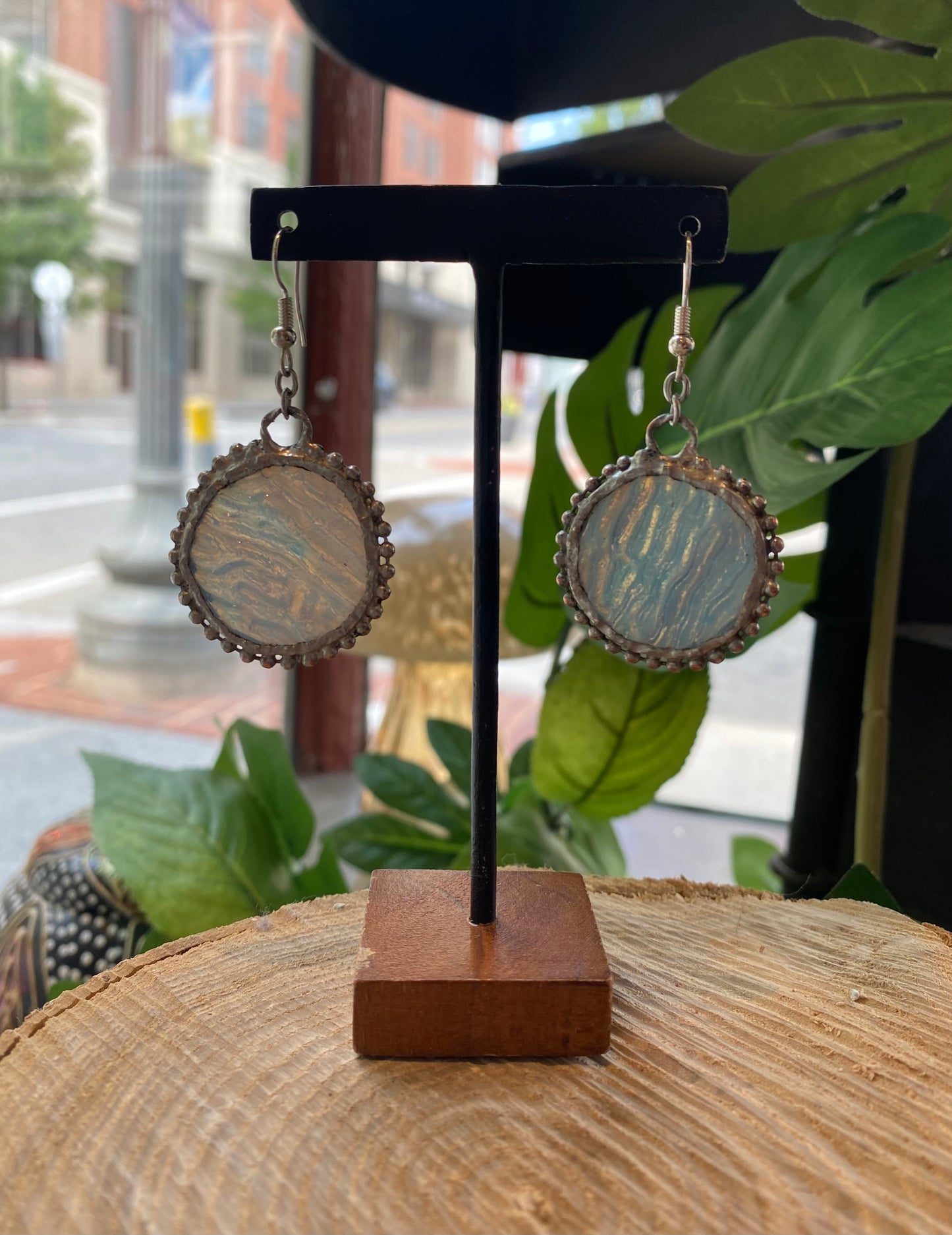 Circle Glass Earrings with Beaded Frame - KC08*