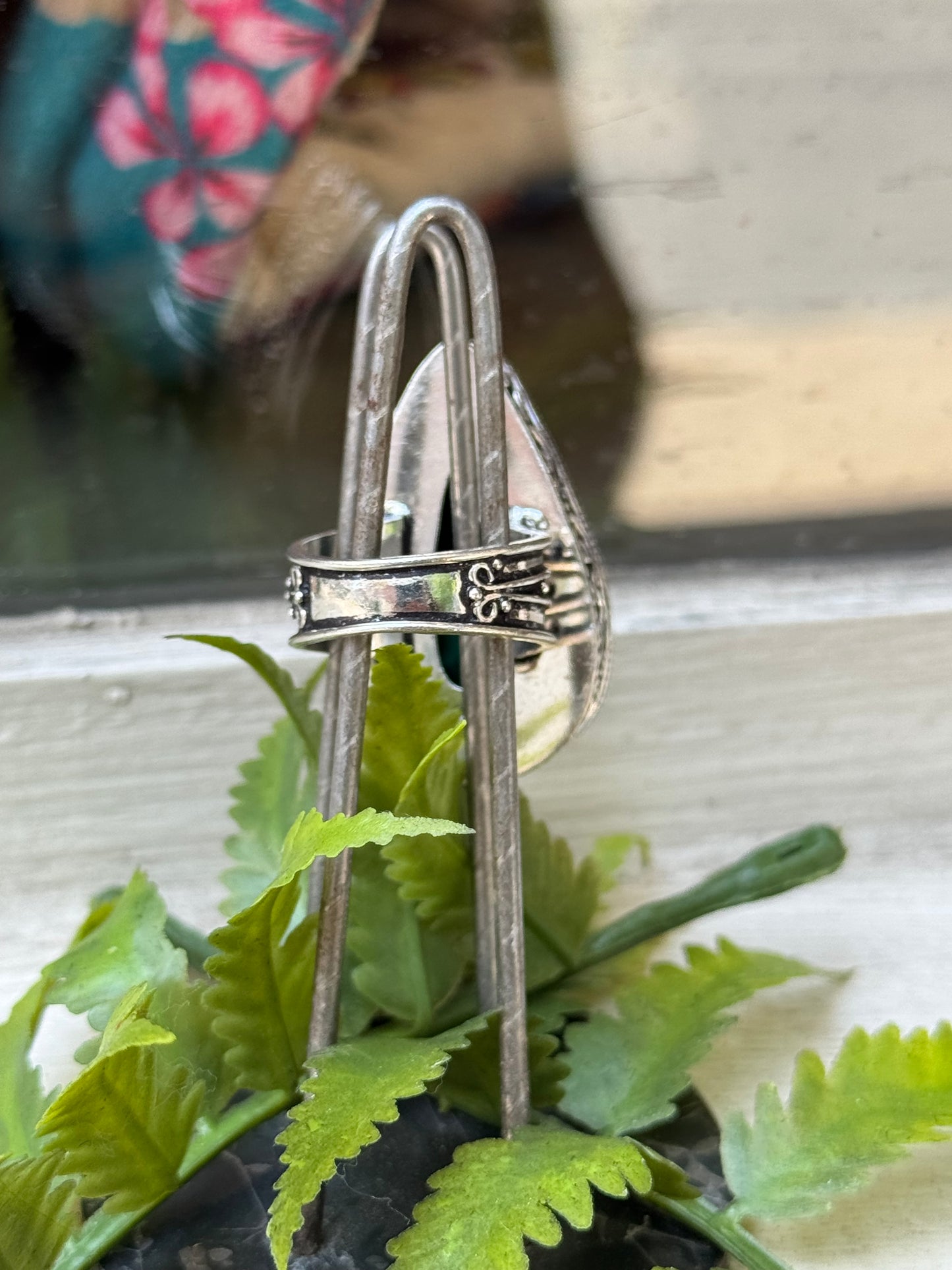 Malachite Teardrop Silver Ring