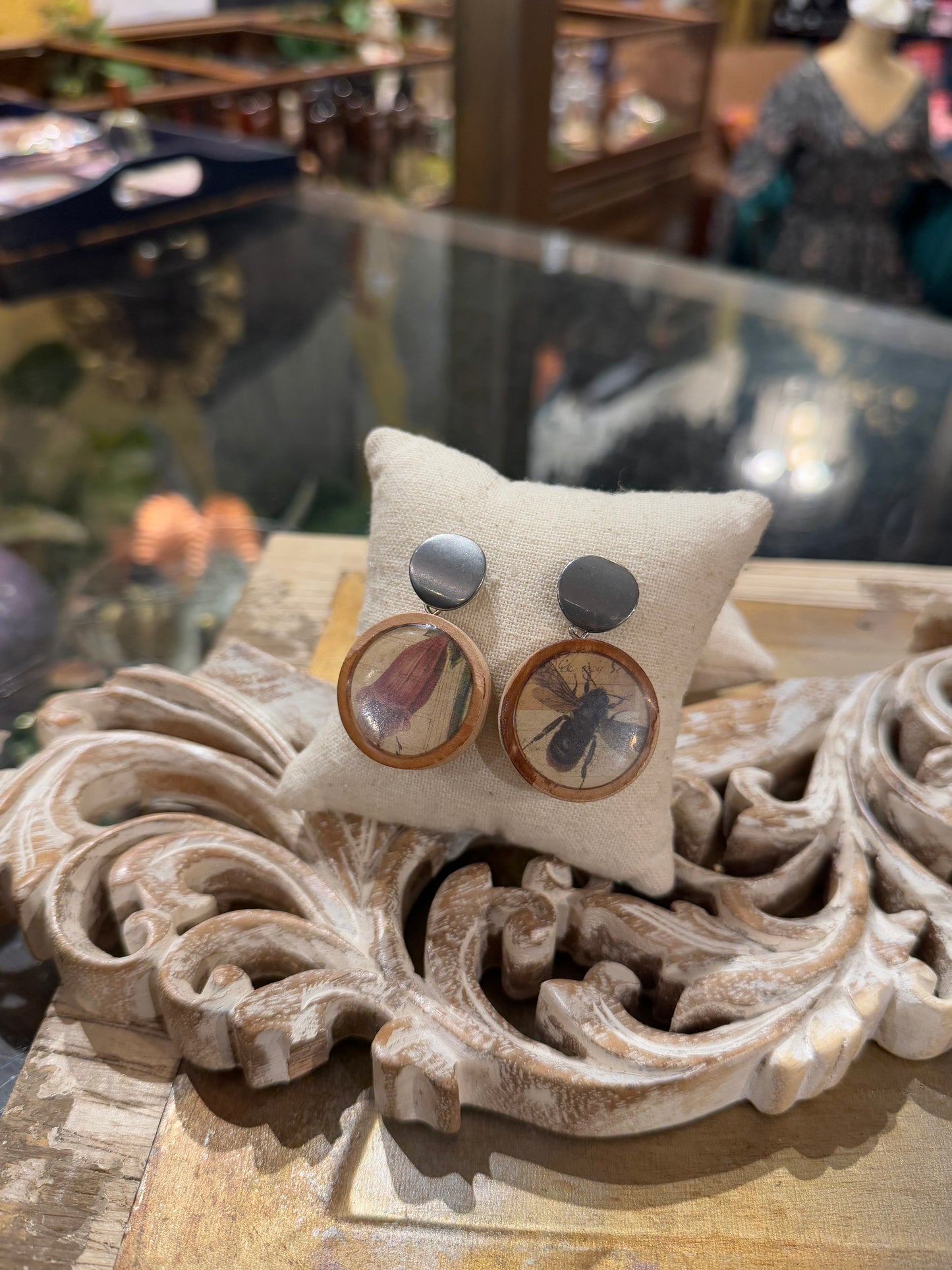 Wooden Bee/Flower Earrings*