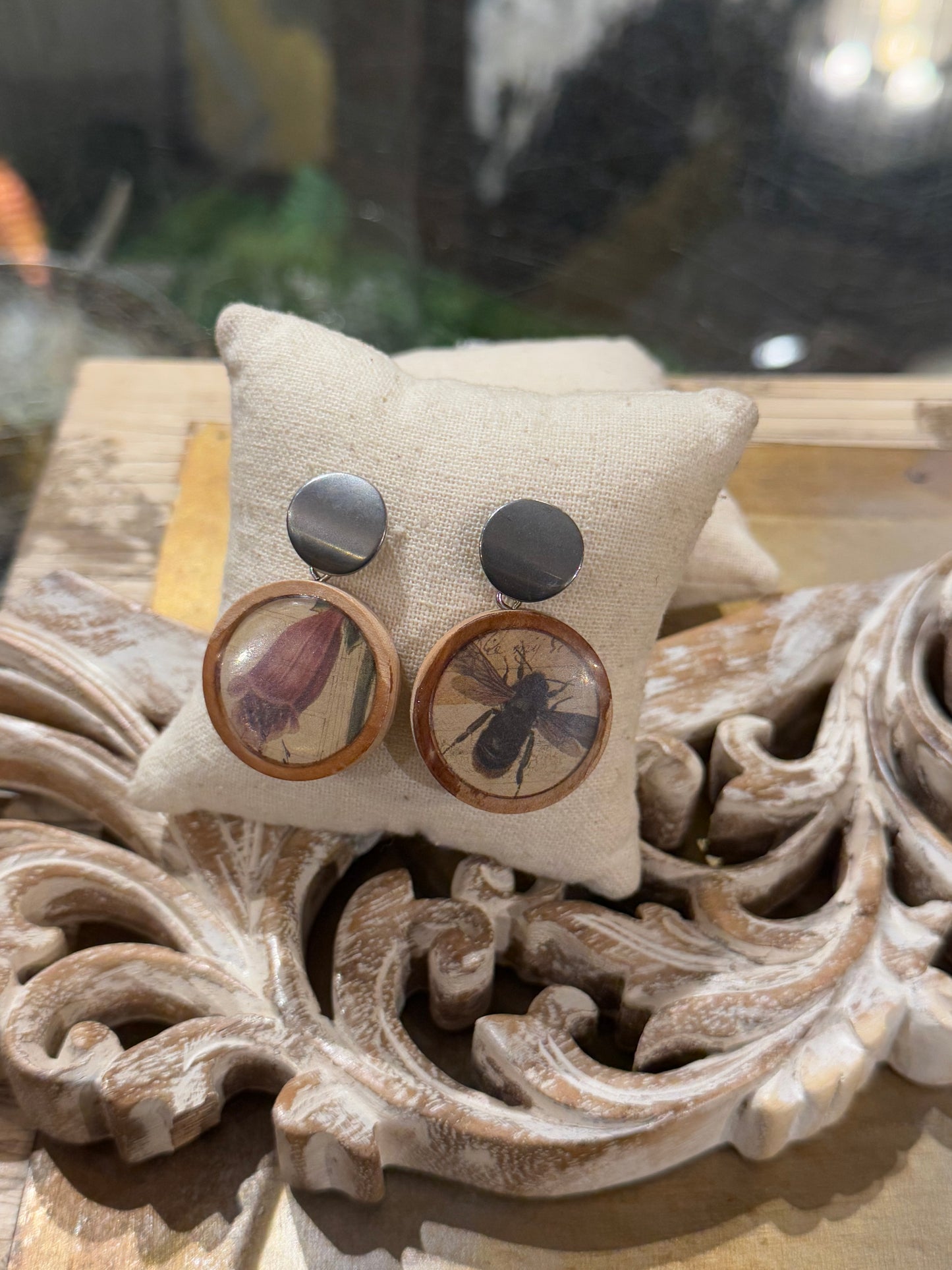 Wooden Bee/Flower Earrings*