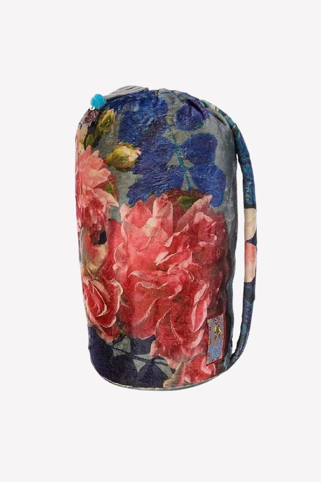 Studio Cozy Blanket & Travel Bag - La De Da