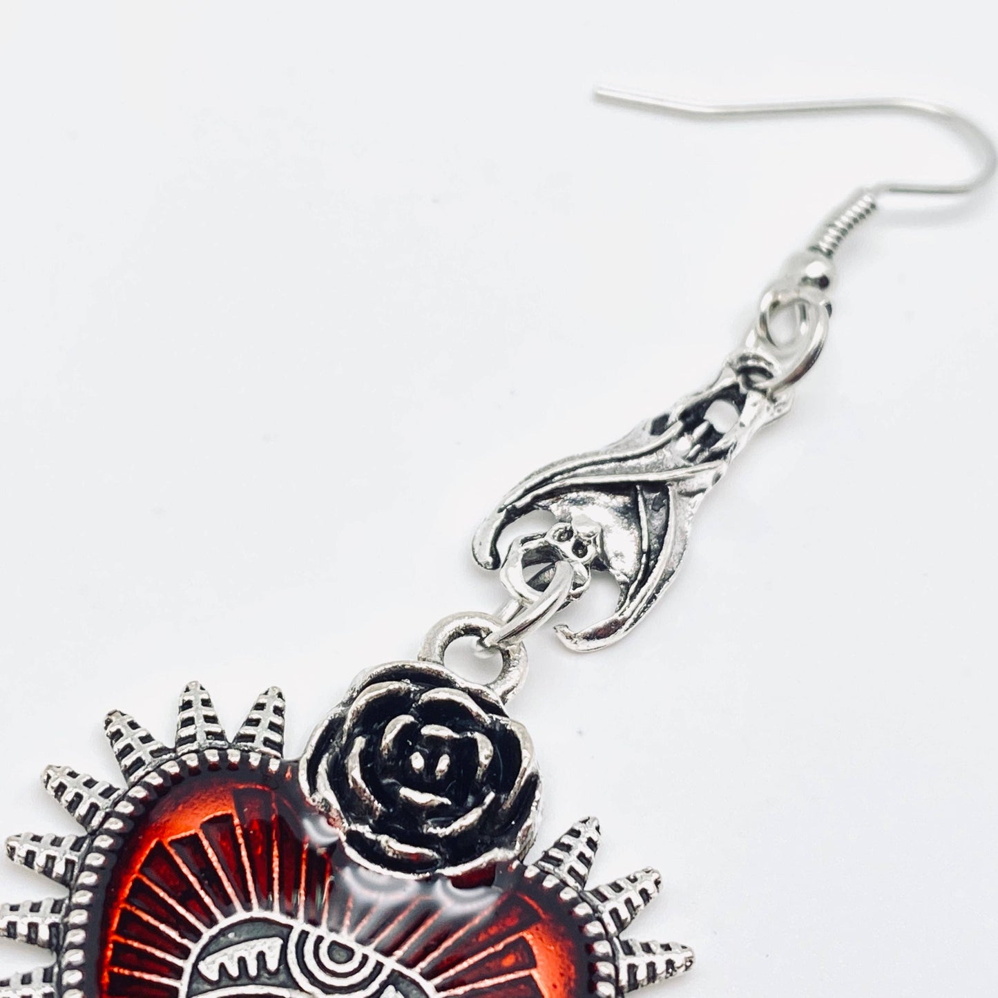 Dark Gothic Punk Bat Heart-shaped Bloody Eye Earrings