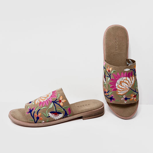 Rose Camel Embroidered Suede Leather - Mule