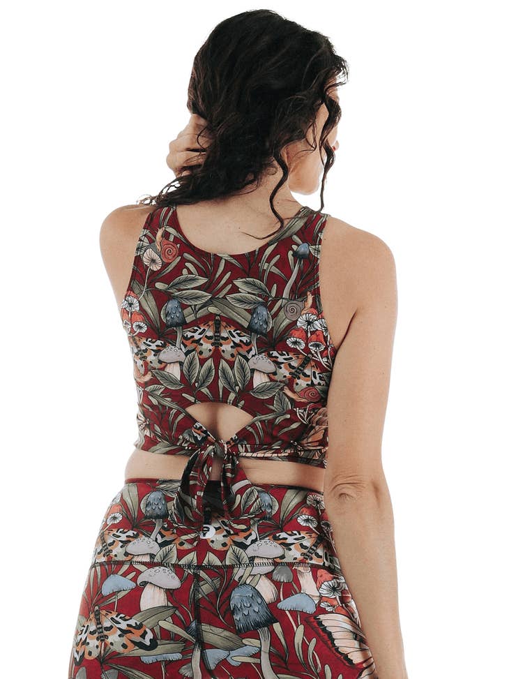 Reversible Knot Top in Fun Gal - La De Da