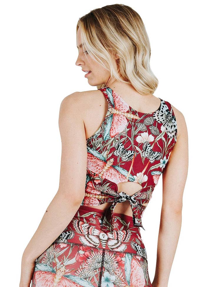 Reversible Knot Top in Pretty In Pink - La De Da