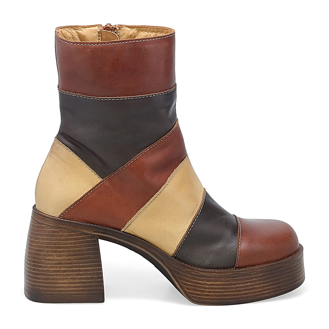 Danna Brandy Boots - La De Da