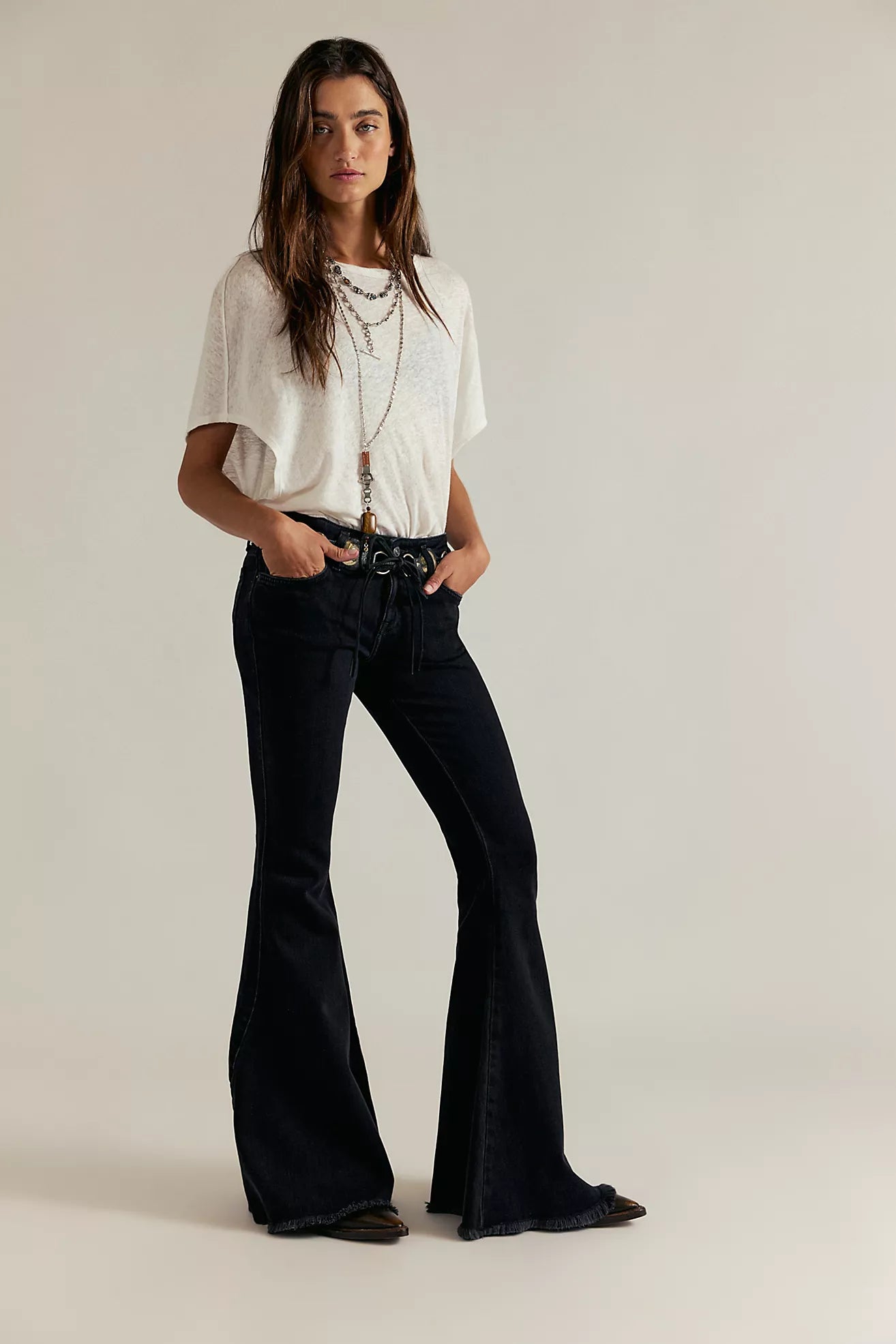 Emre Low-Rise Flare Jeans - Black Orchid