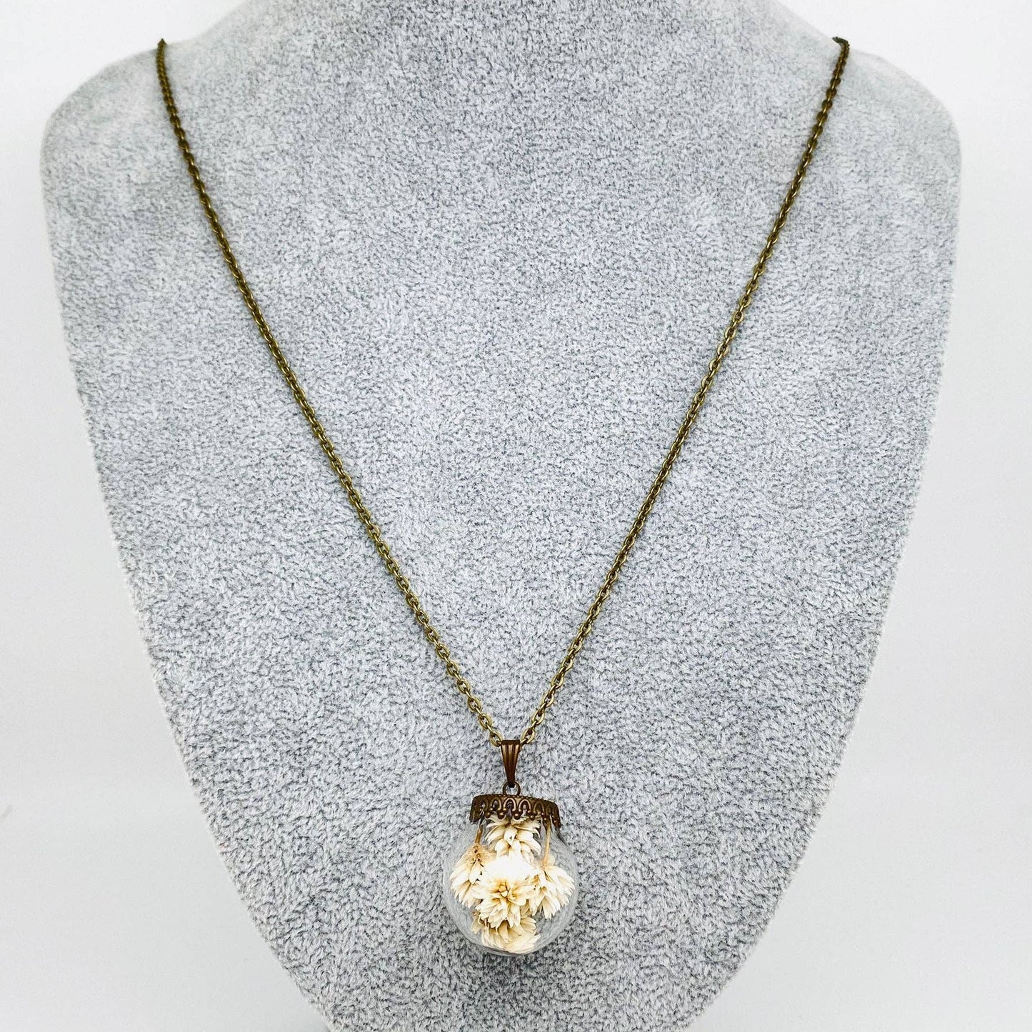 Baby's Breath Floral Ball-shaped Charm Pendant Necklace