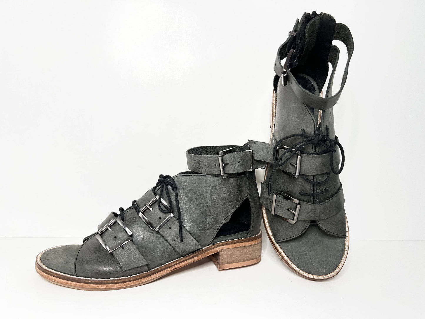 Sunchaser Block Heel Sandal - Black