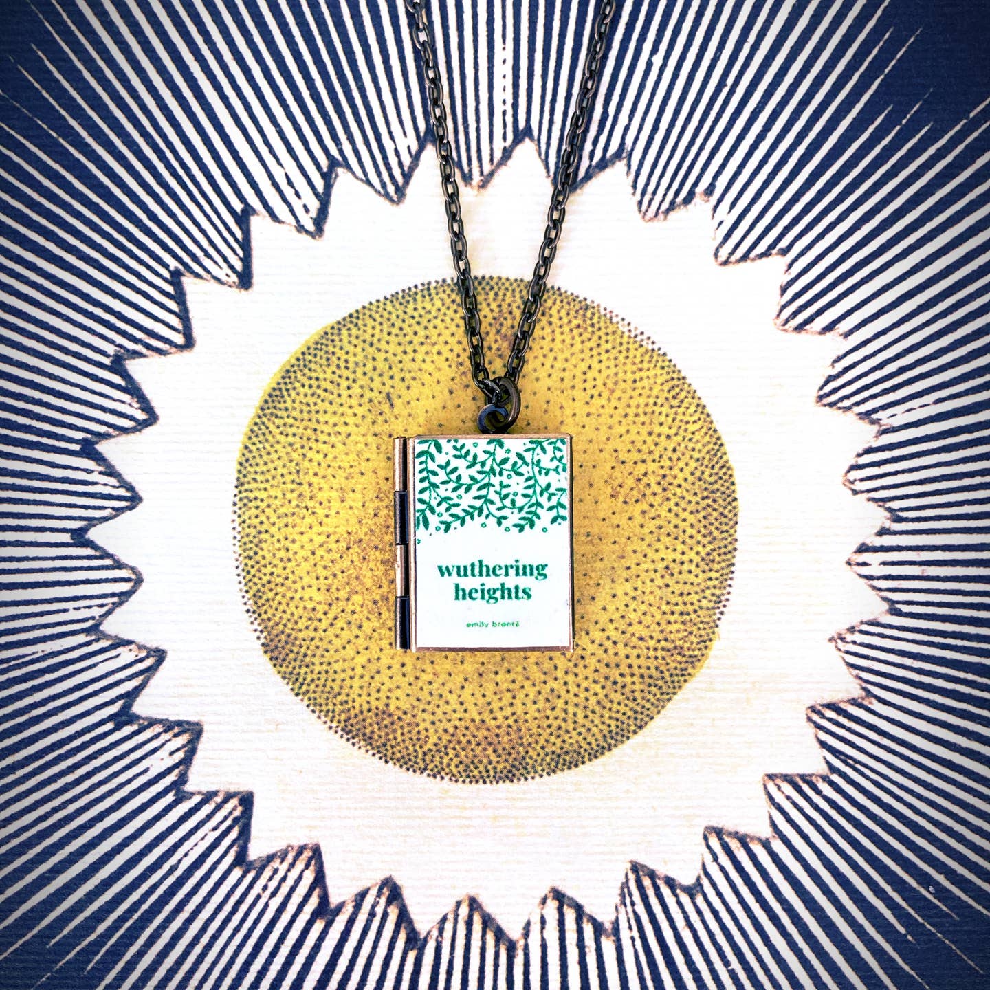 Book Locket Wuthering Heights - Green - Stainless Steel