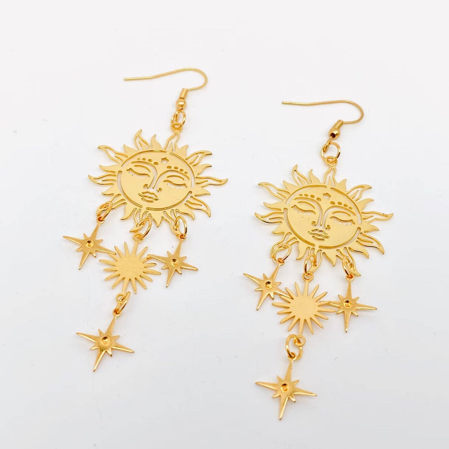 Golden Sun Face Star Pendant Earring