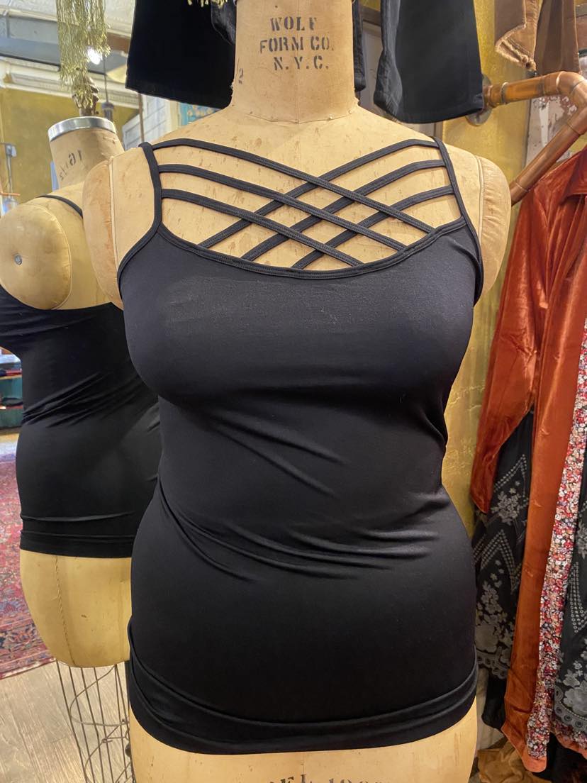 Plus Seamless Cross Front Cami - Black