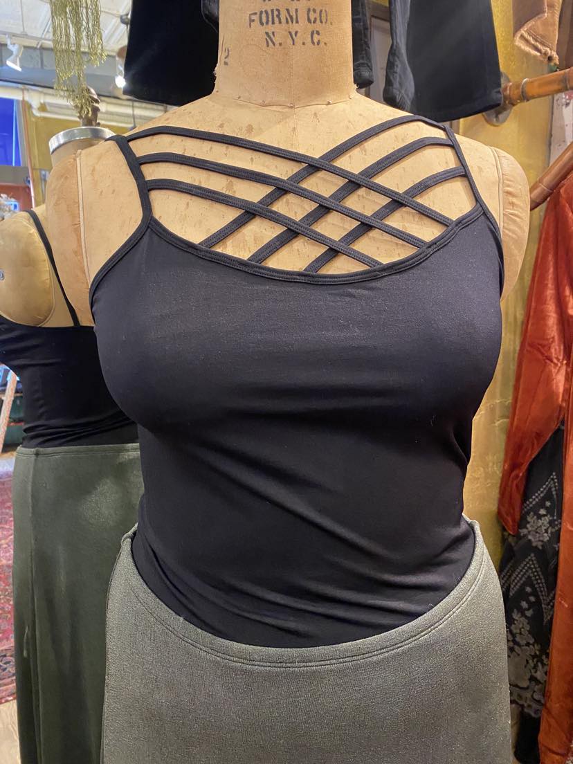 Plus Seamless Cross Front Cami - Black