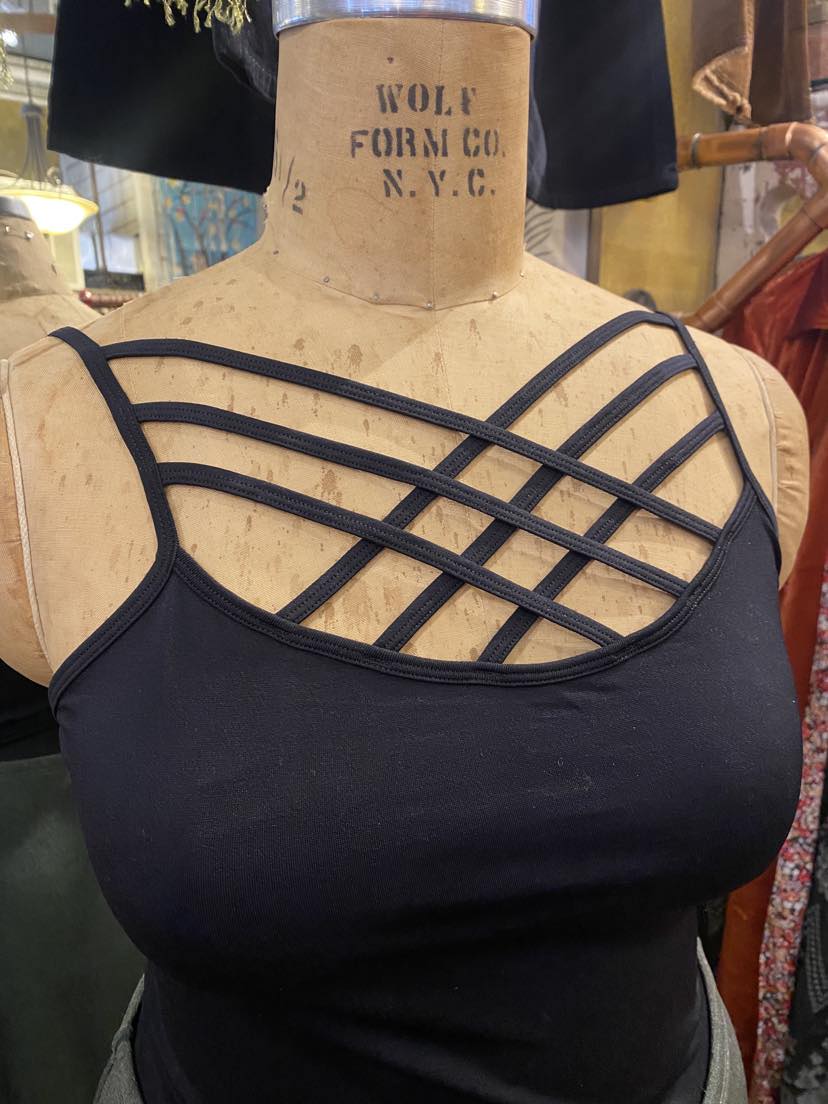 Plus Seamless Cross Front Cami - Black