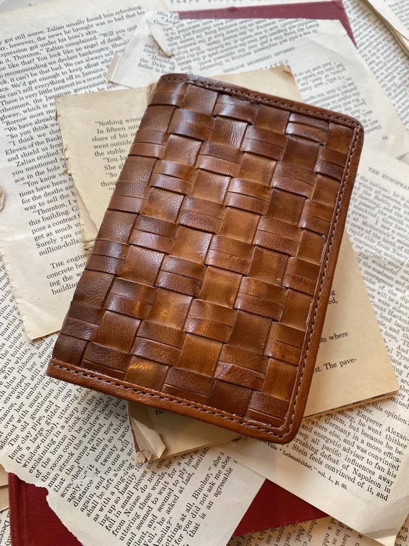 Gulliver Leather Passport Cover - La De Da