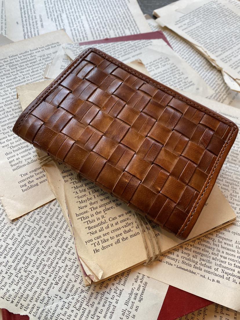 Gulliver Leather Passport Cover - La De Da