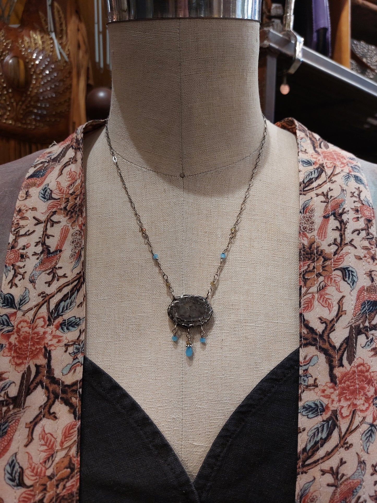 Oval Aqua Vintage Glass *N238