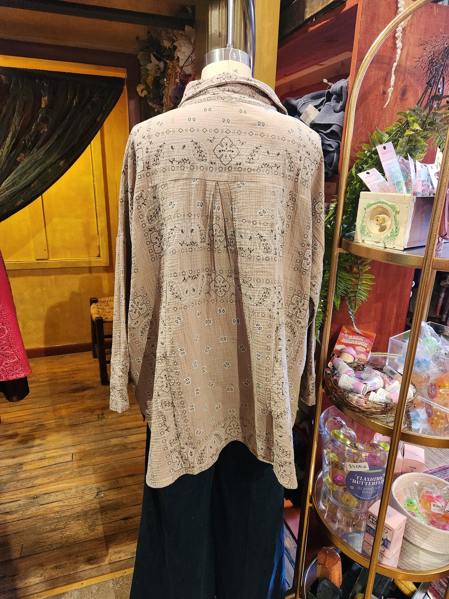 One Size Boyfriend Shirt - Sand Bandana