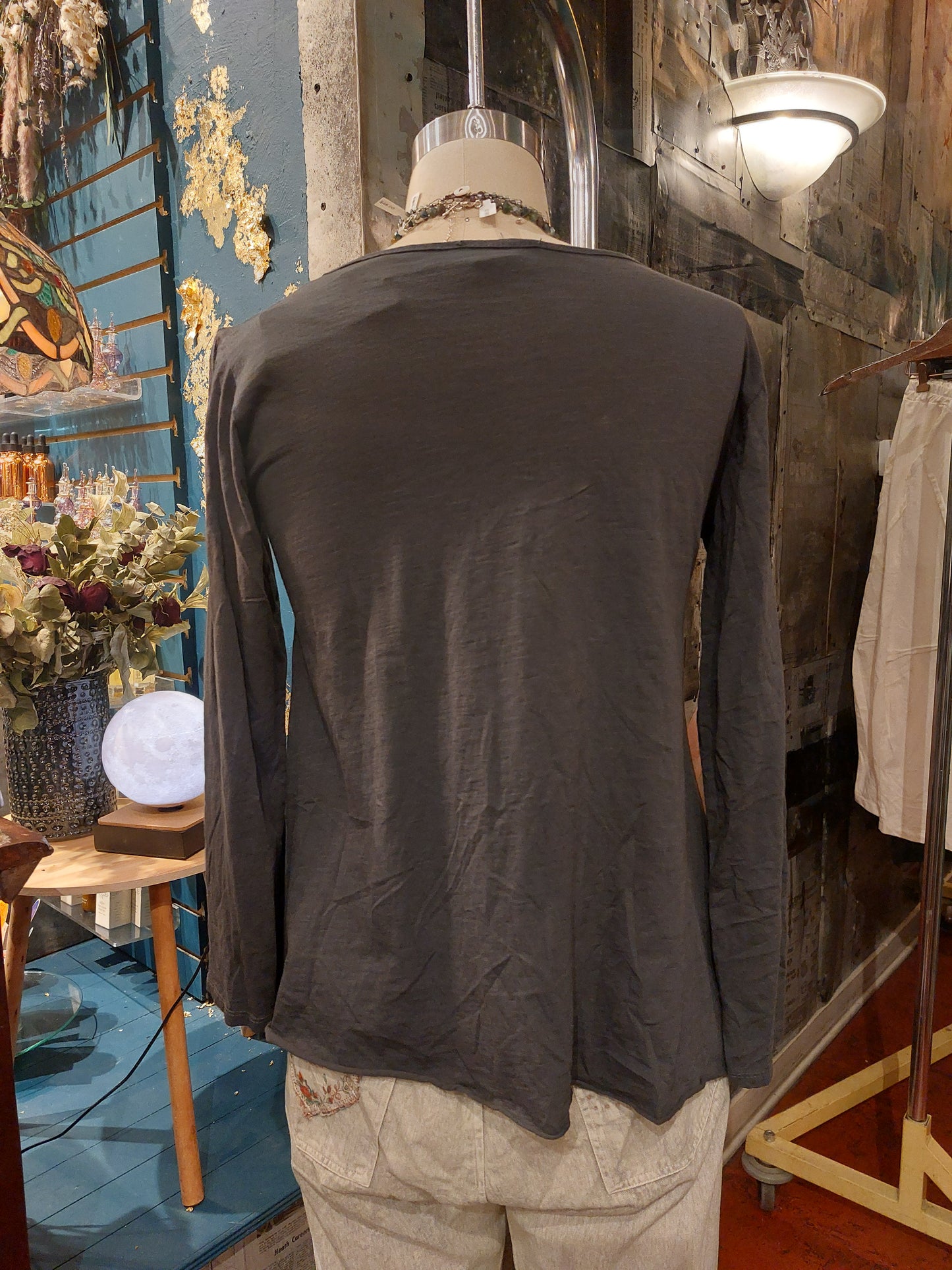 Sharkbite Long Sleeve Tee - Charcoal