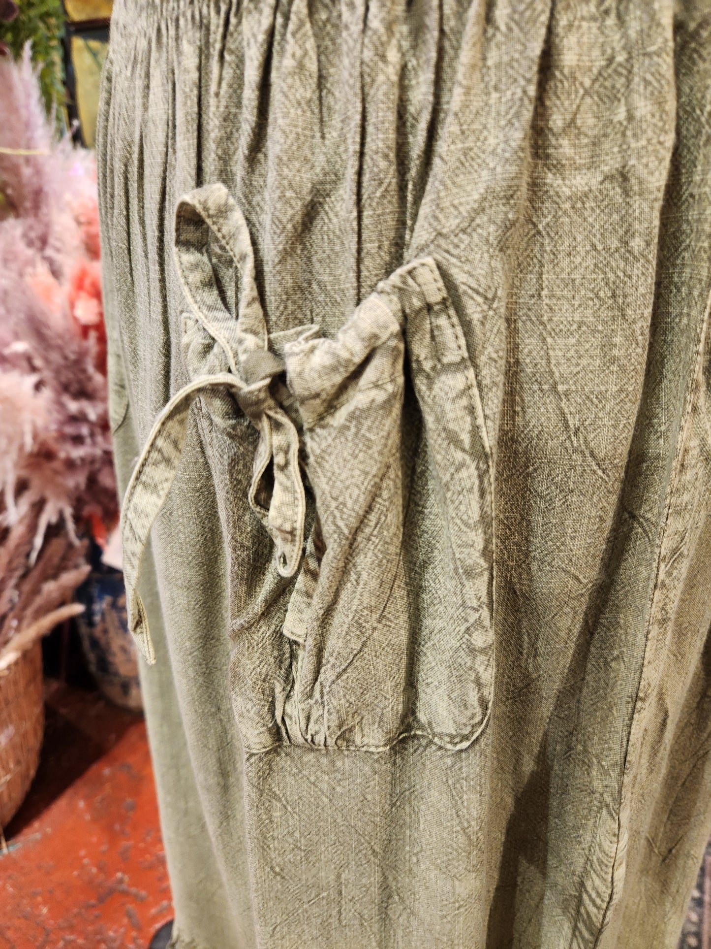 OLIVE-You Ruffle Pants