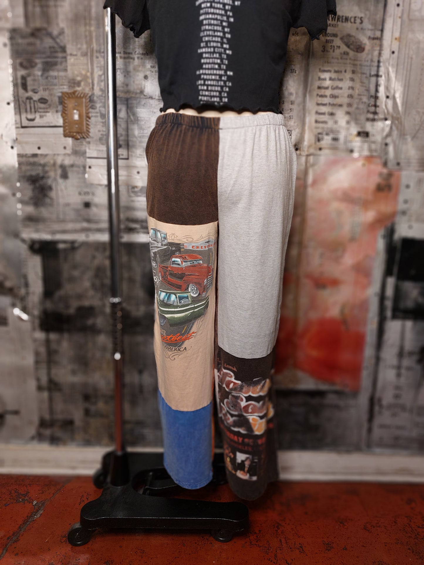 Graphic Tee Pants #5