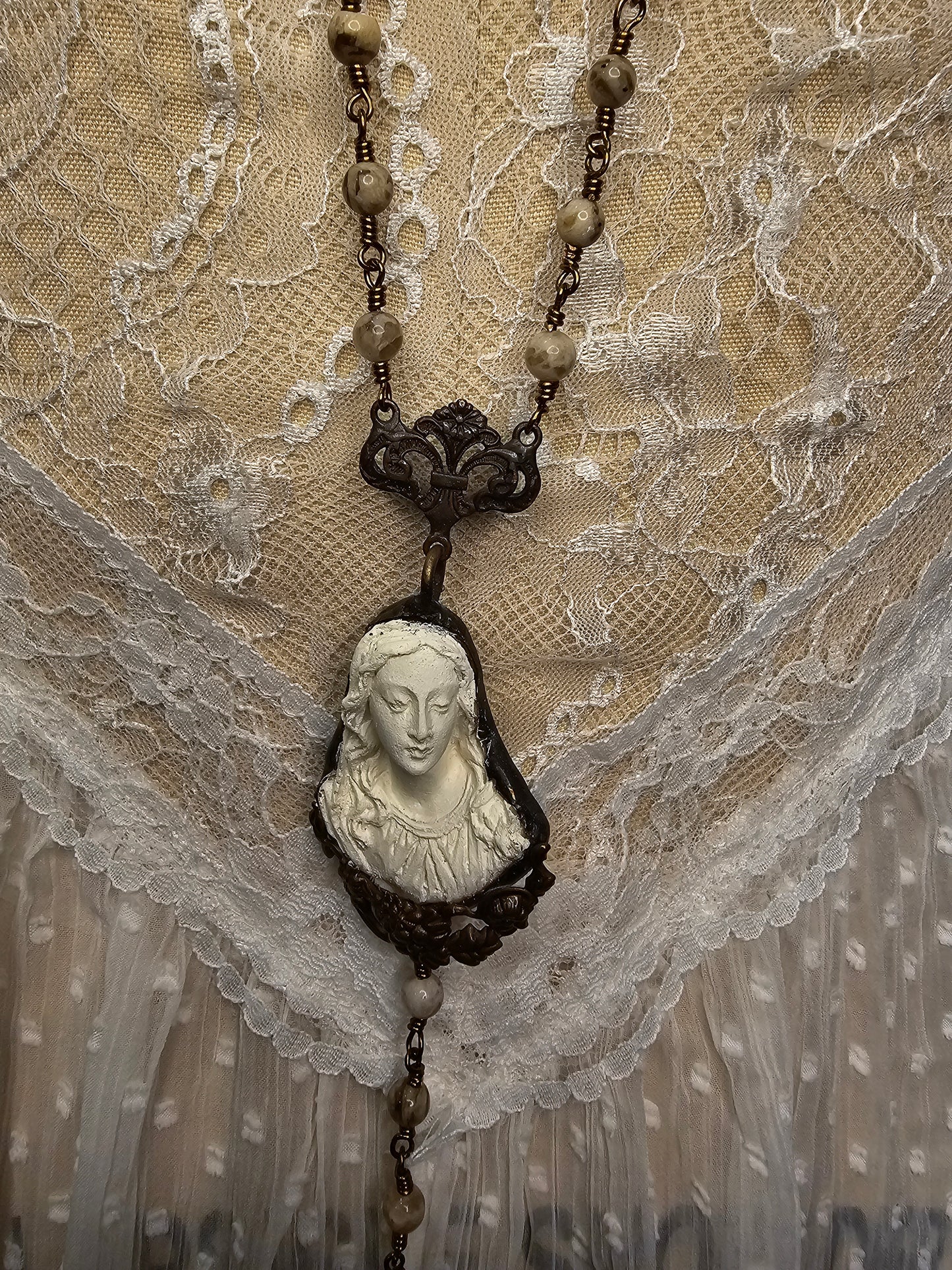 Full Rosary - Virgin Mary