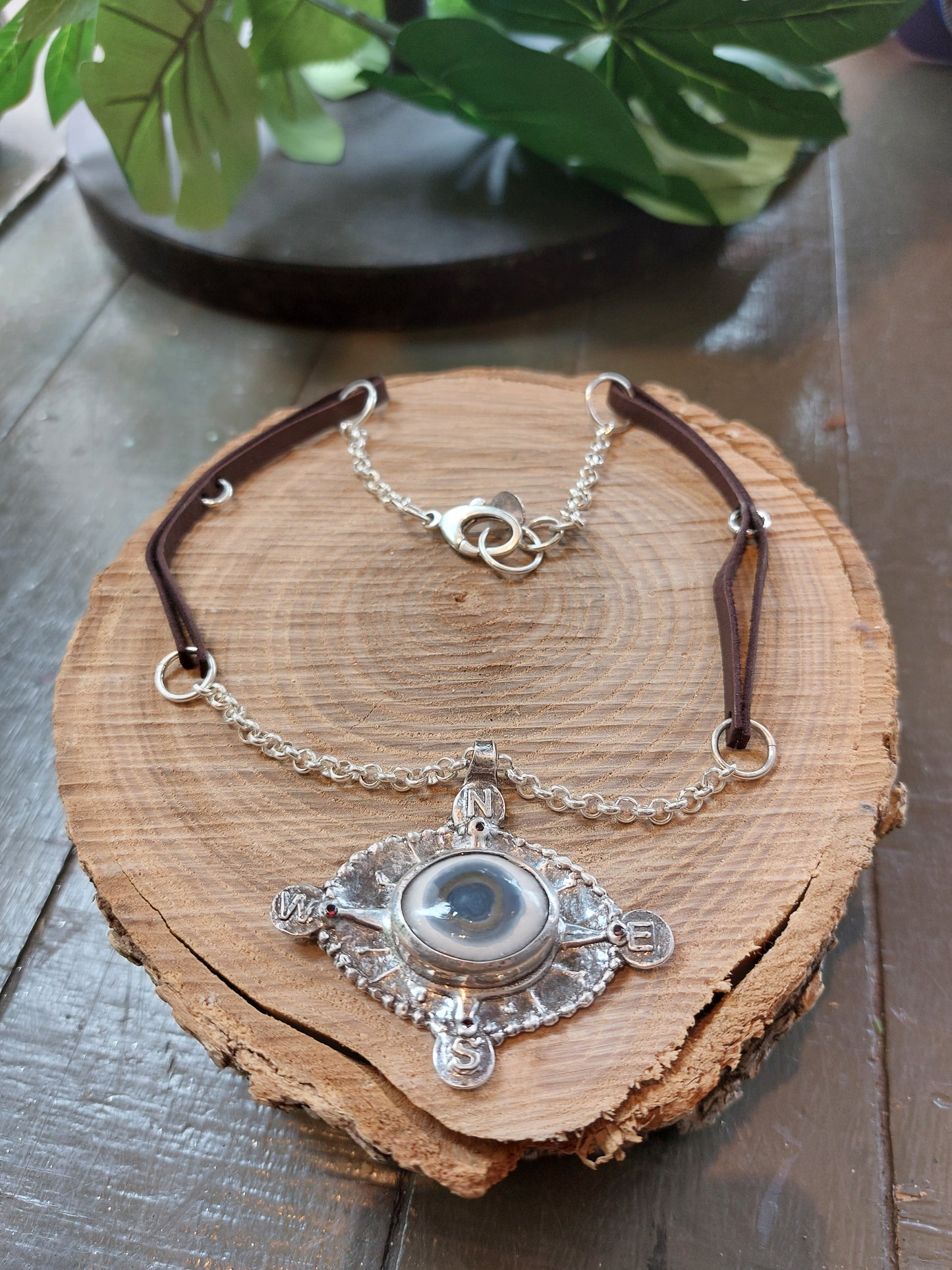 Fine Silver Solar Eye Quartz W/ Leather Chain Necklace *425N-3