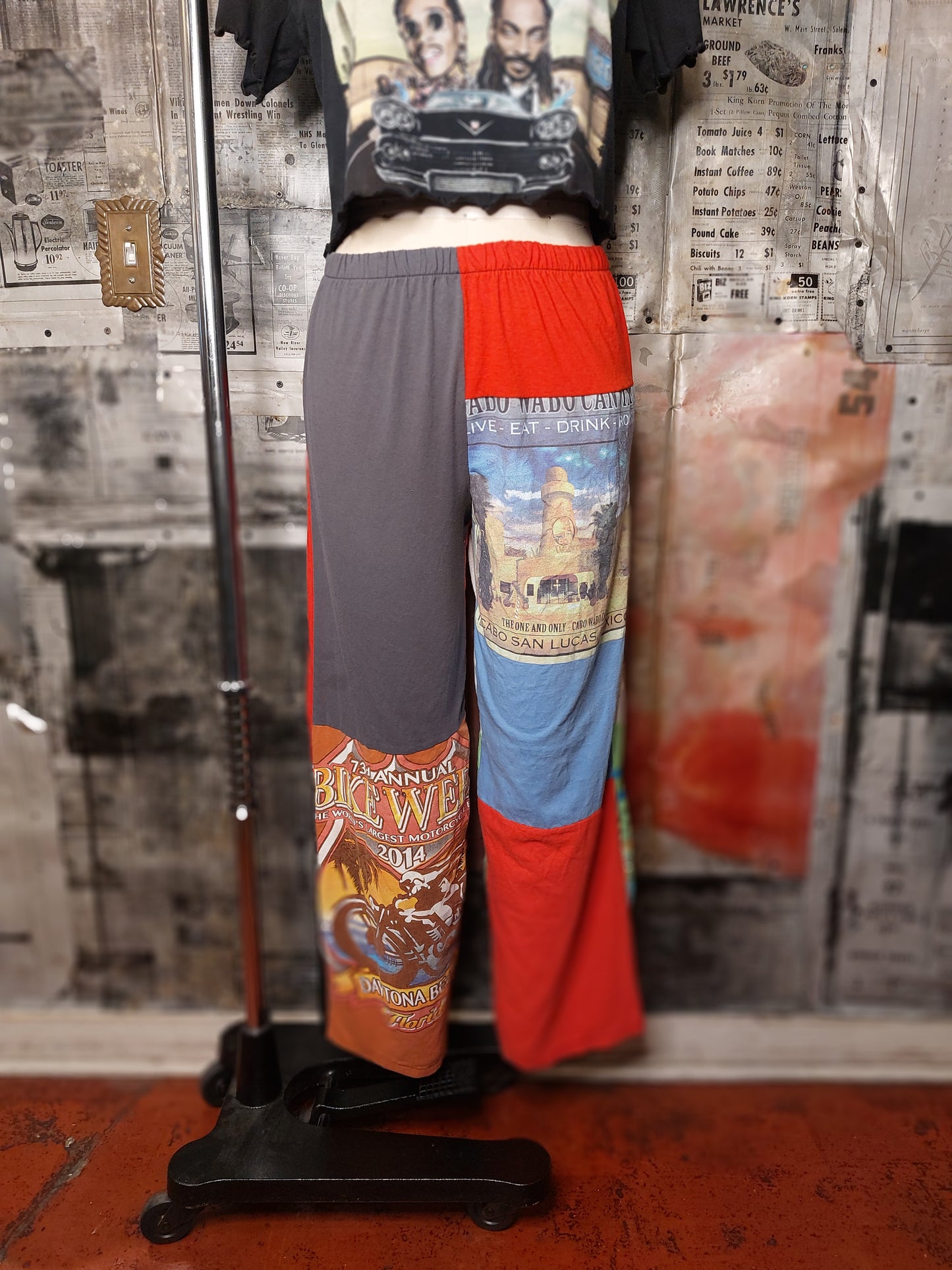 Graphic Tee Pants #6