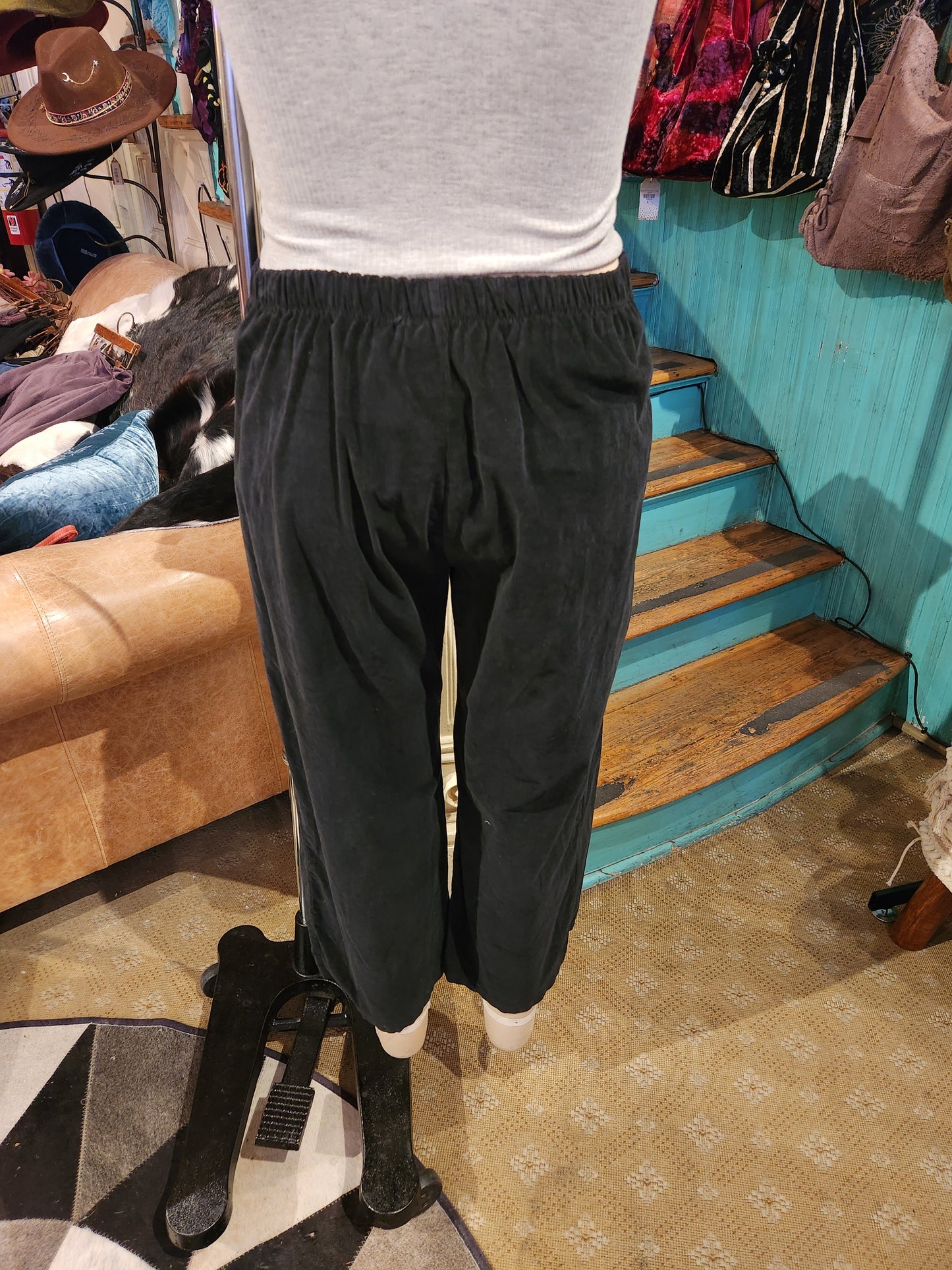 Velvet Side Pleat Pants - Black