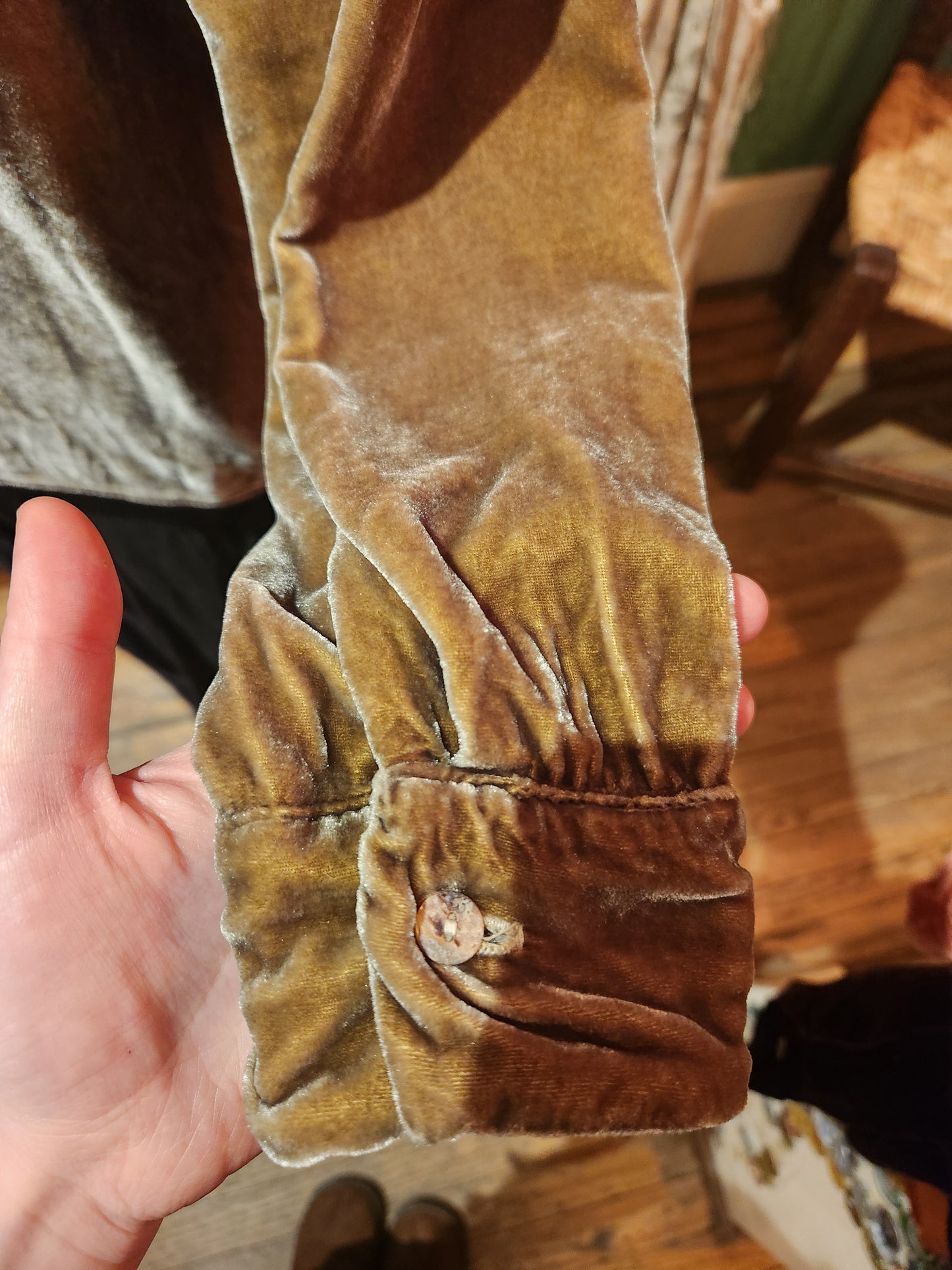 Velvet Fitted Shirt - Lentil