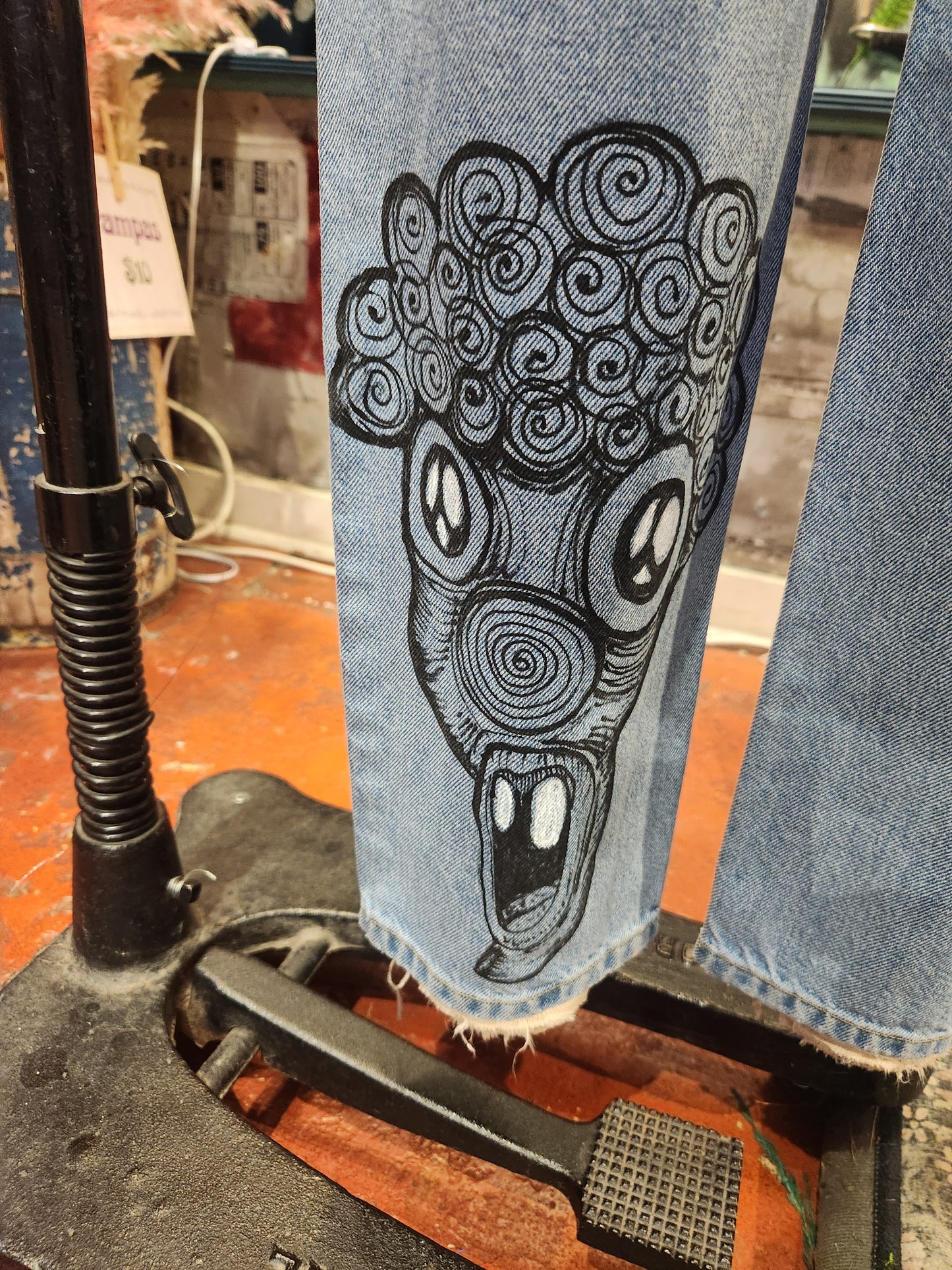 Traumatism Art Piggies Jean