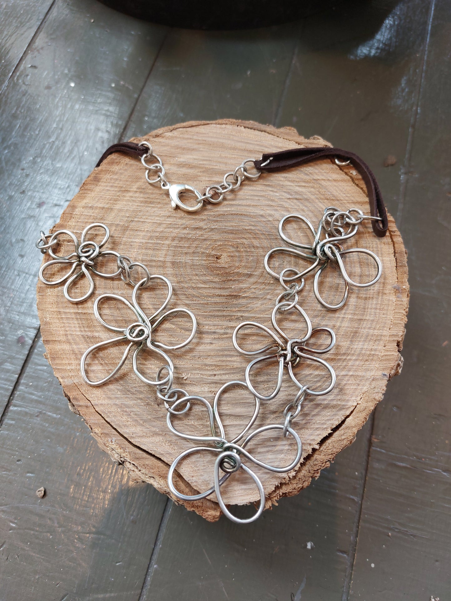 Fine Silver Daisy Chain On Leather Necklace *425N-15