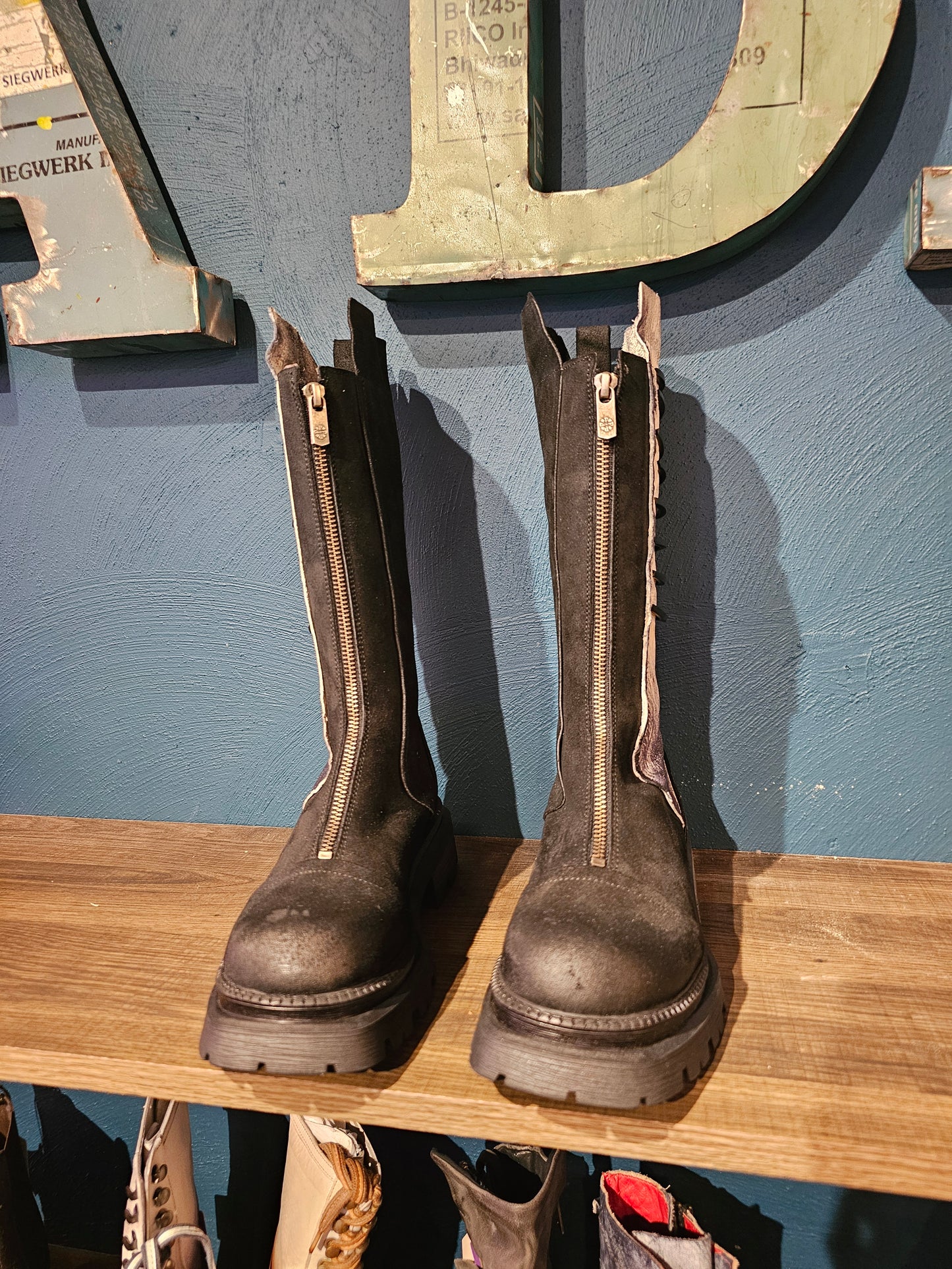 Tucanno Boot - Black & White