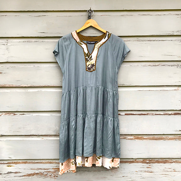 Roshi Dress - Sea - La De Da