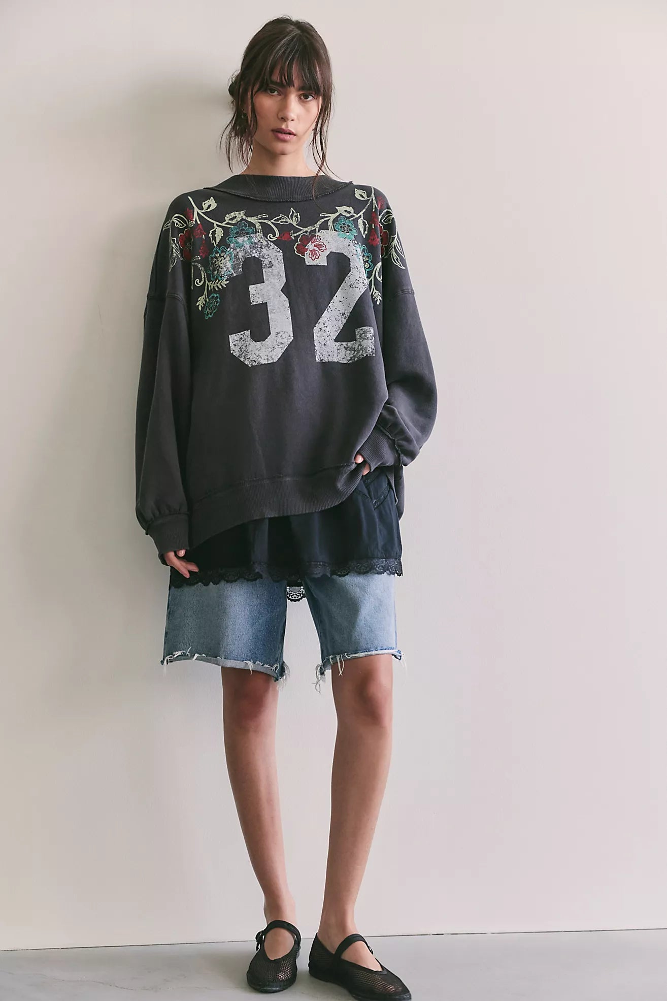 Palm Springs Turtle Graphic Sweatshirt