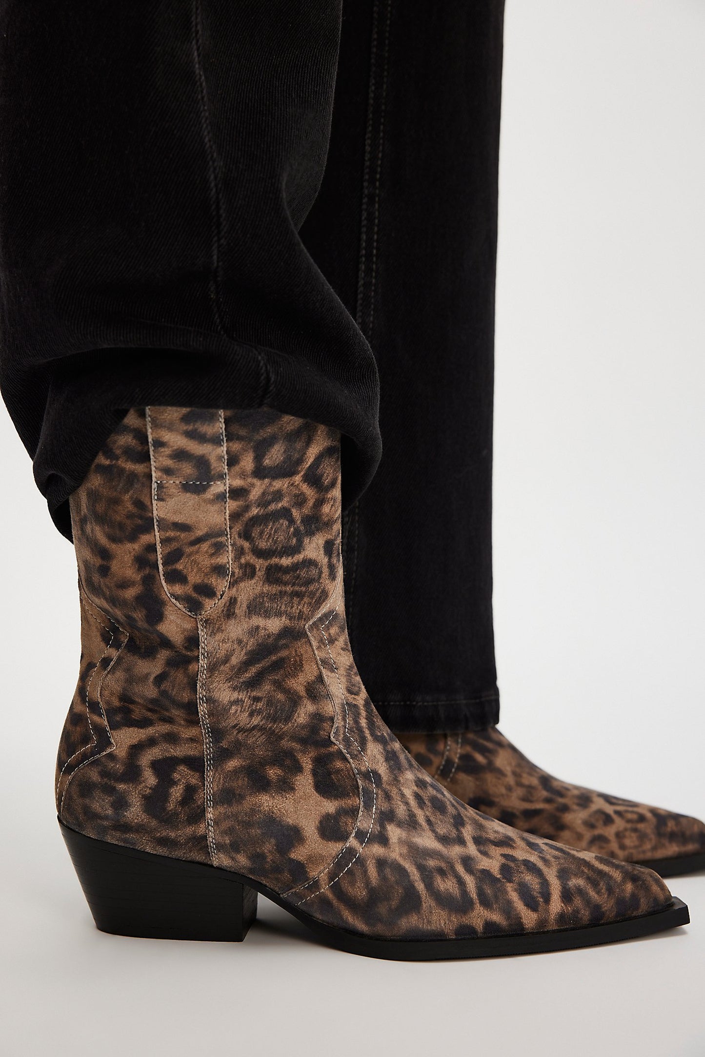 Cat Nap Cowboy Boot - Leopard Suede
