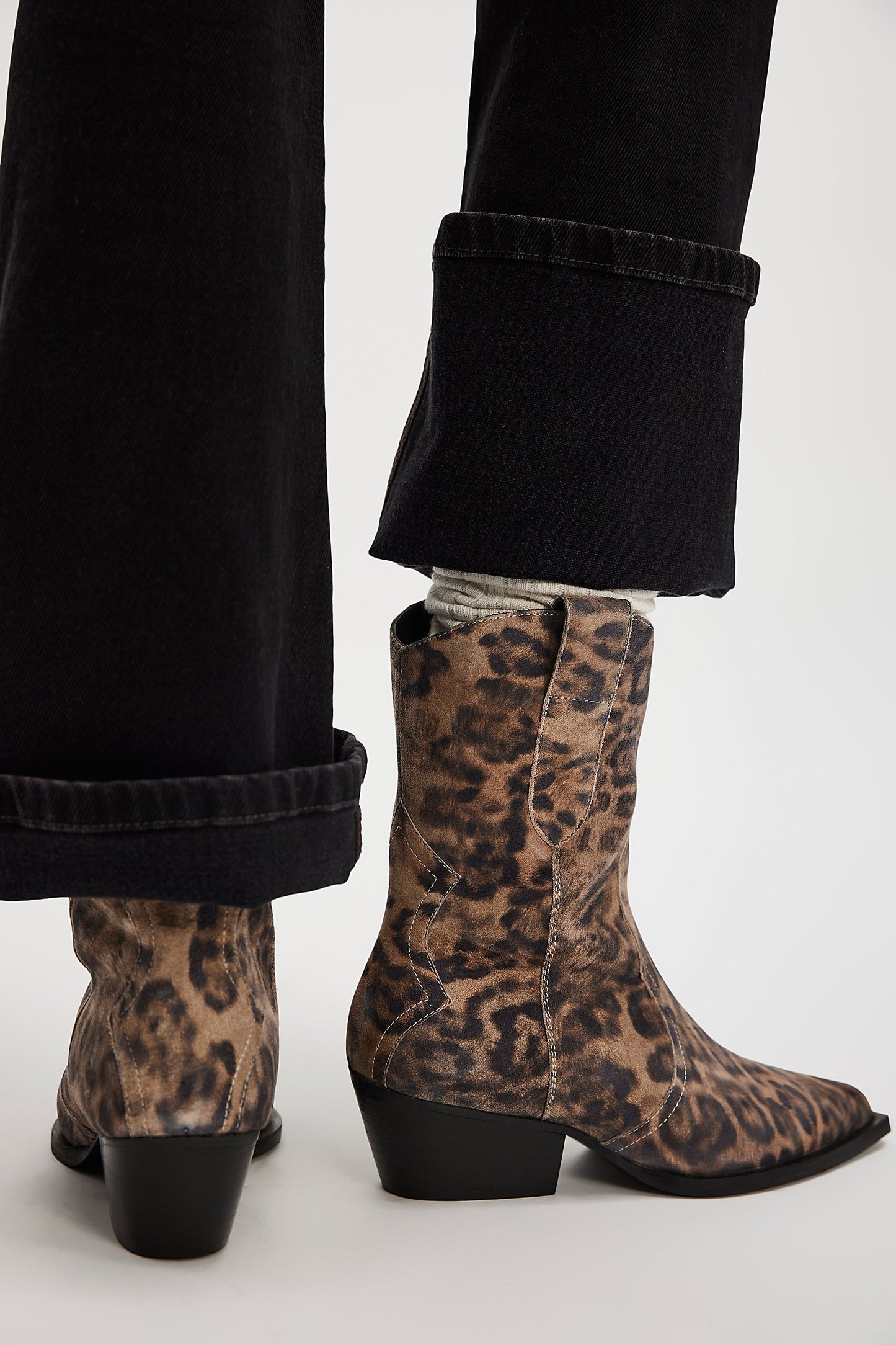 Cat Nap Cowboy Boot - Leopard Suede