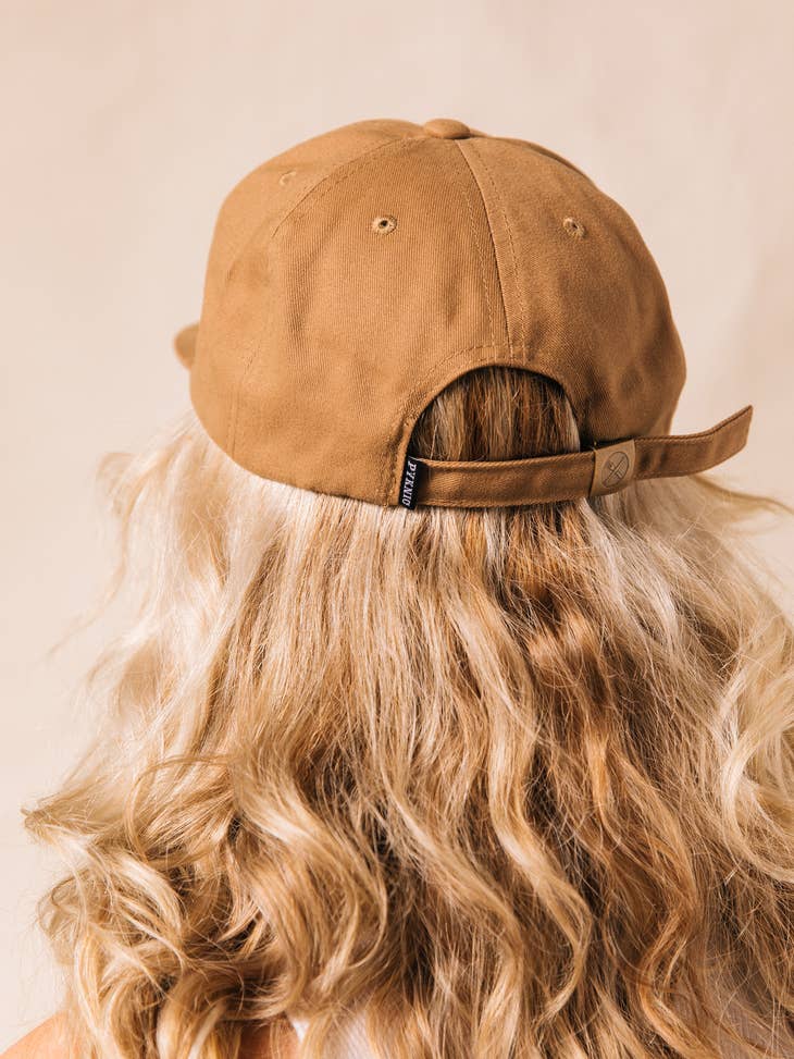 Don't Get in Twisted Hat - La De Da